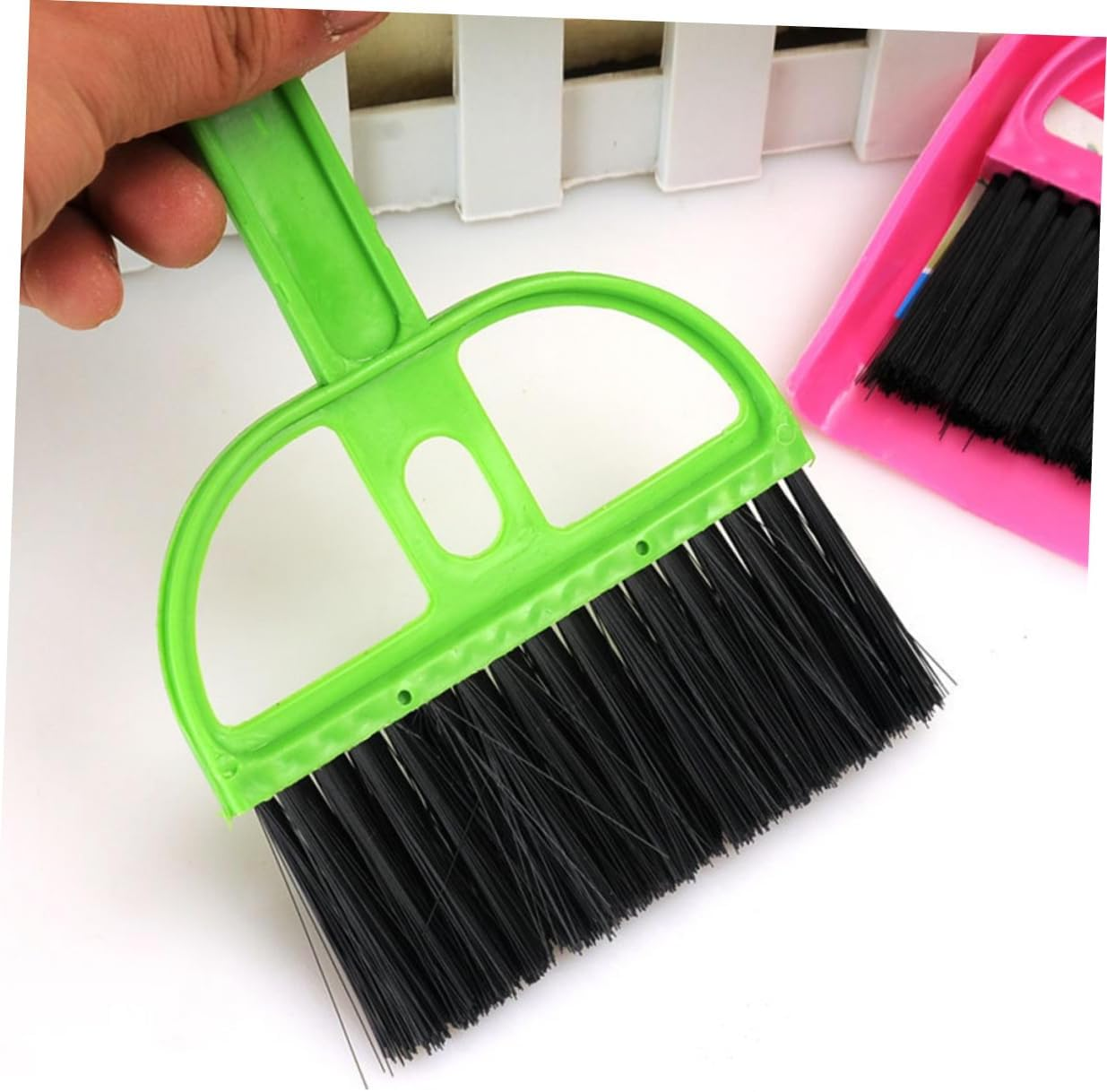 HYTROVE Mini Dustpan Brush Set Rabbit Cage Accessories Guinea Pig Small Pet Cleaning Tool Efficient Reusable Random Color image number 1
