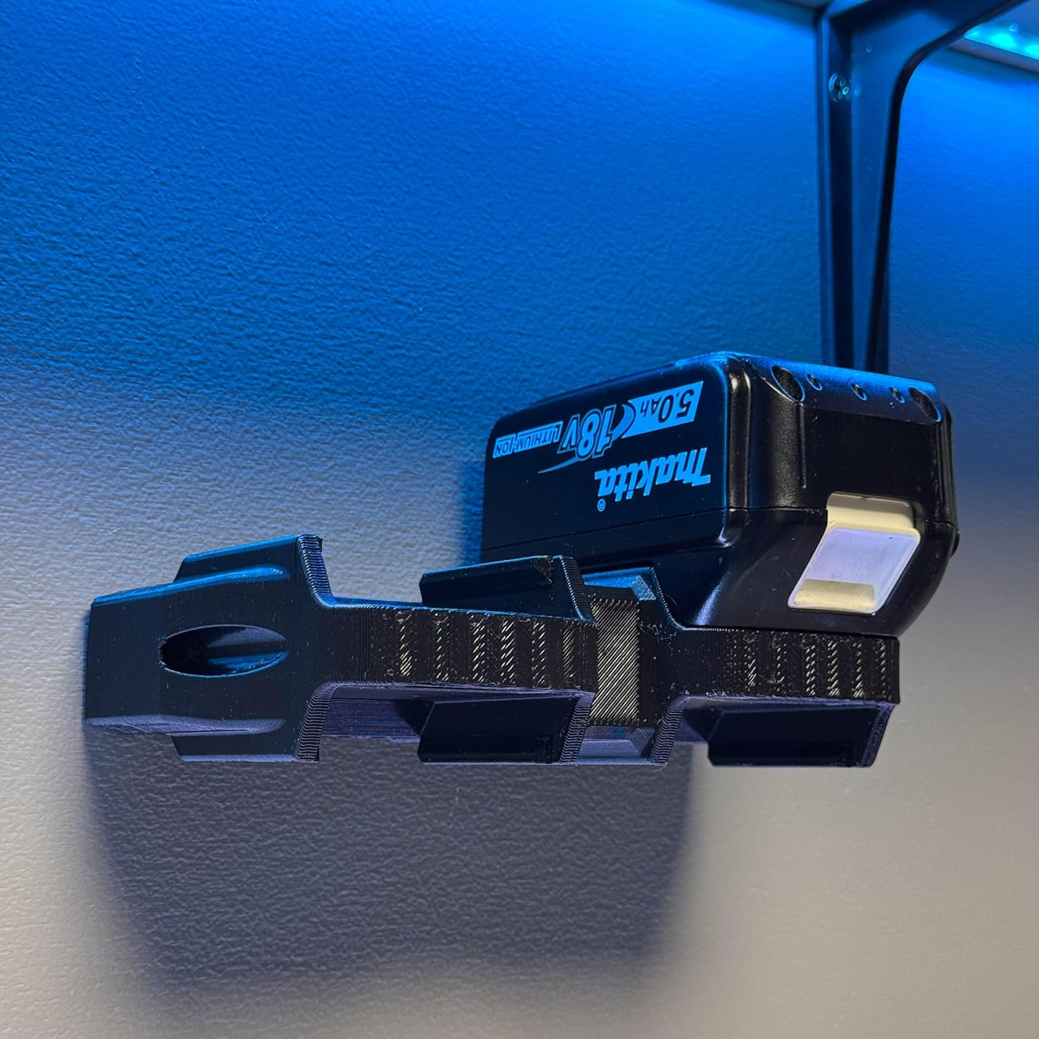 Quad Battery Holder Compatible with Makita 18V Batteries &ndash; Ultimate Storage Solution for 4 Batteries to Keep Your Garage or Workshop Organised - Tradies image number 3