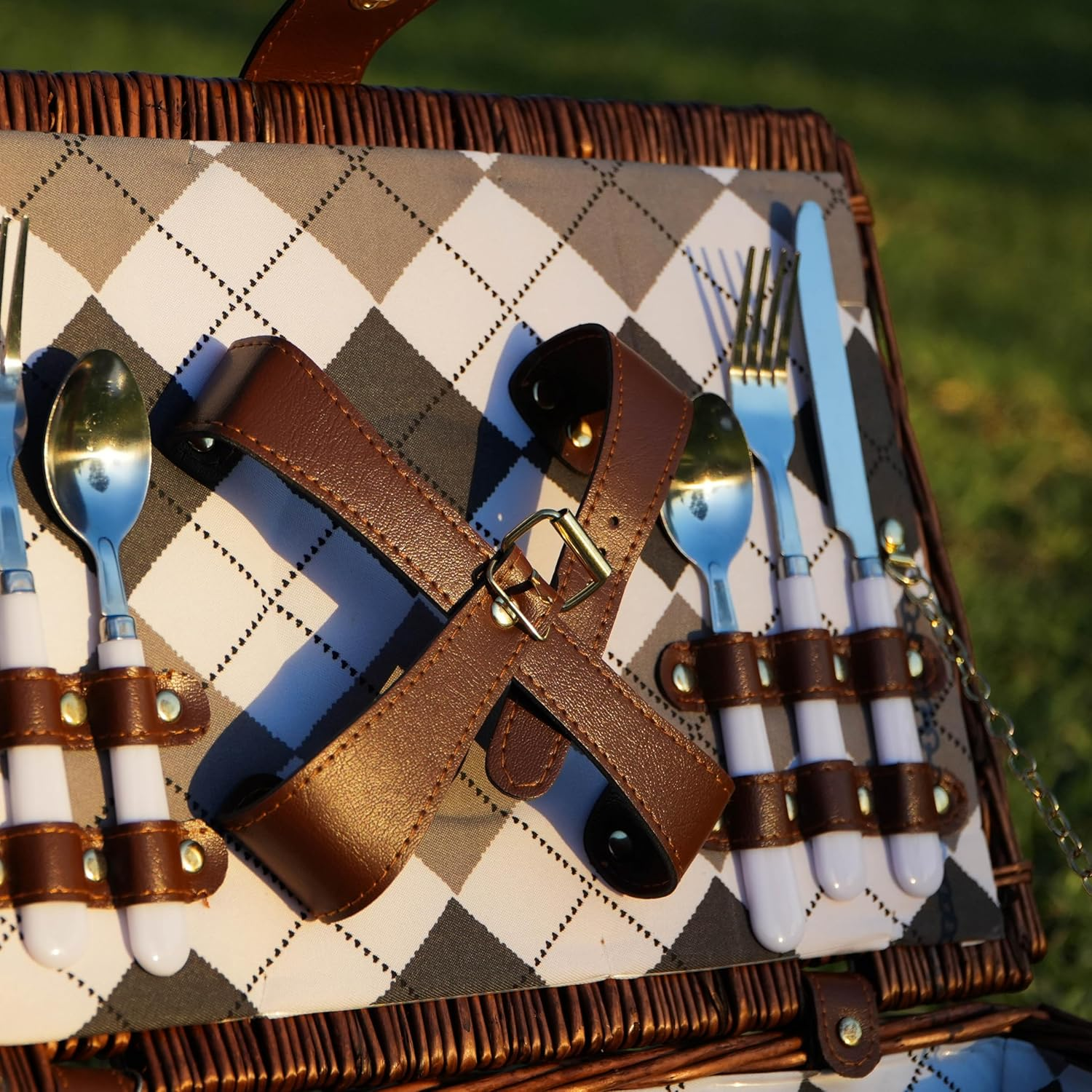 Newbury Two Person Picnic Basket image number 4