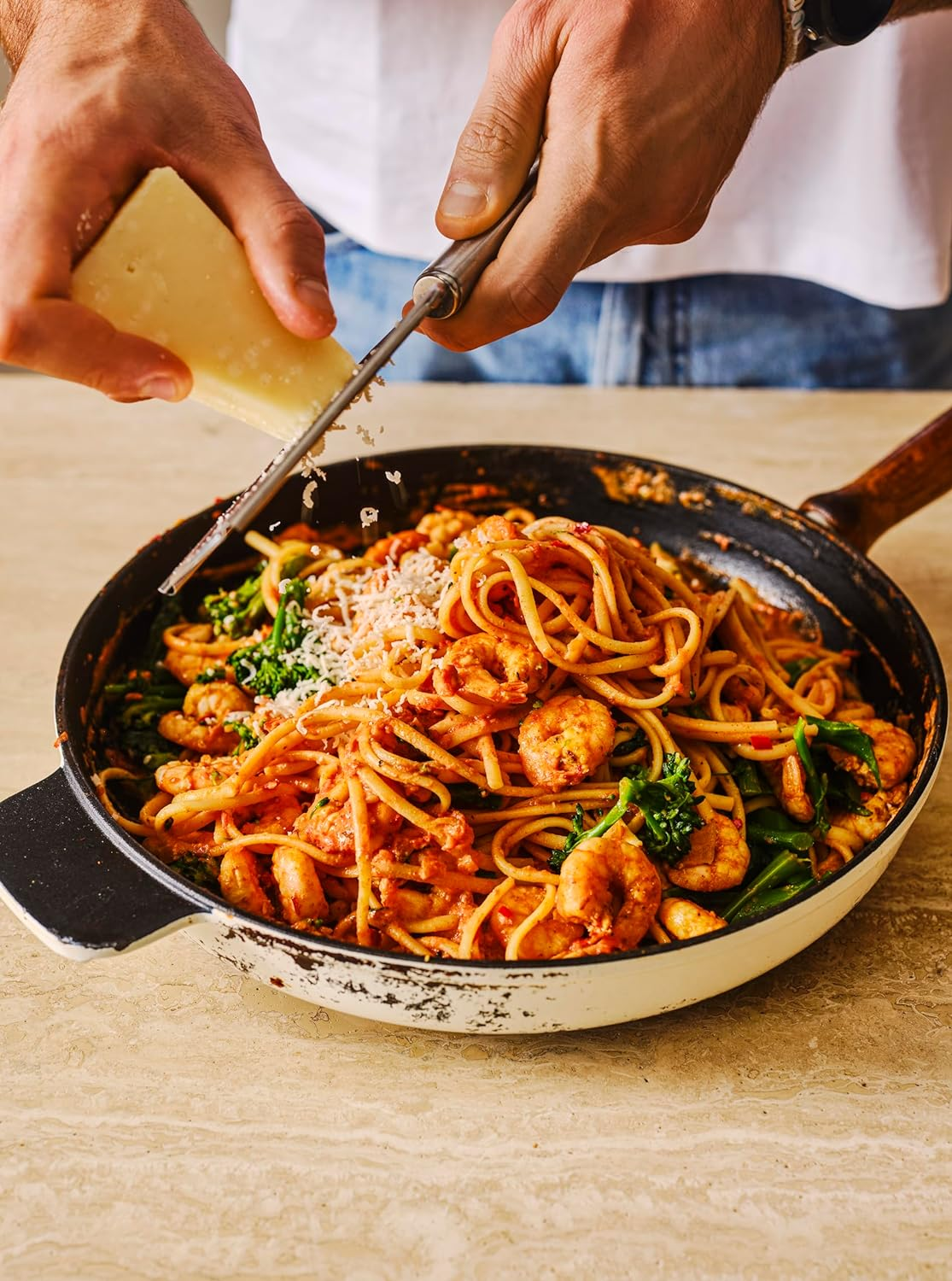 The Good Bite'S High Protein Meal Prep Manual: Delicious, Easy Low-Calorie Recipes with Full Nutritional Breakdowns & Food-Tracking Barcodes image number 1