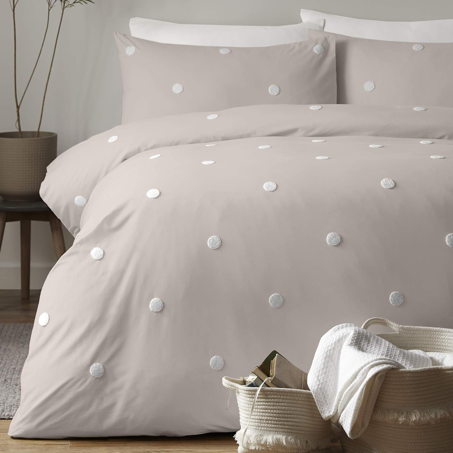 Appletree Signature Dot Garden 100% Cotton Tufted Duvet Cover Set, Linen/White, King