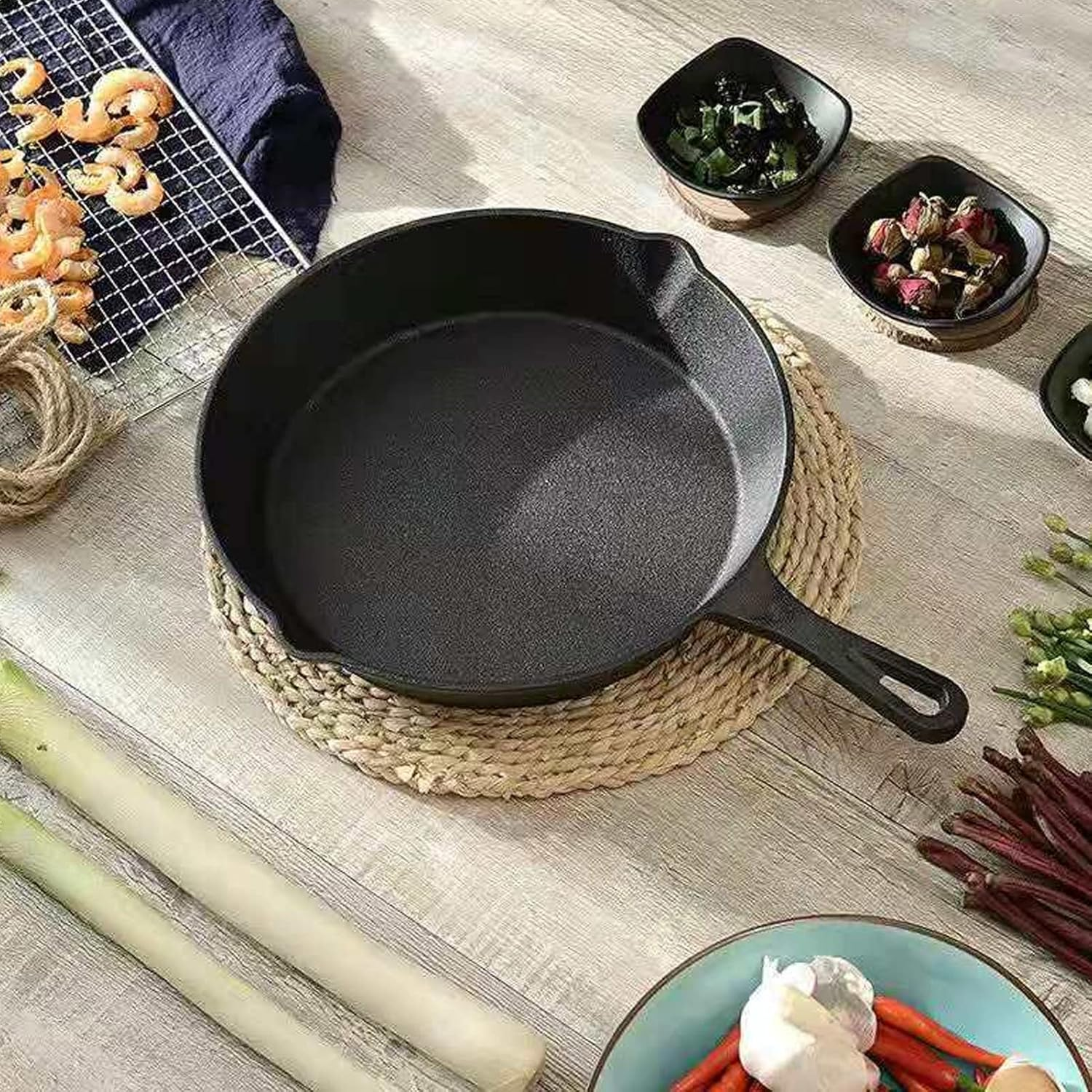 Cast Iron Skillet 3 Piece Set, Nonstick Frying Pan Set Nonstick Omelette Skillet with Handle Used on the Stovetop Campfire for Frying Stir Frying Cooking Grilling