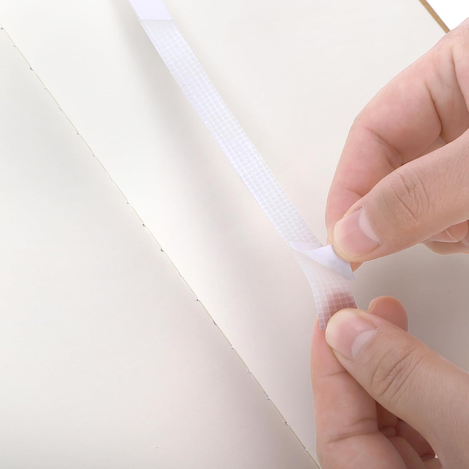 ZEAYEA 100 Pcs Glue Strips with Mesh Backing, 12 Mm Hot Melt Adhesive Glue Strips for 80-110 Sheet Capacity, Thermal Binding Strips for Book Glue Binding Repair image number 5