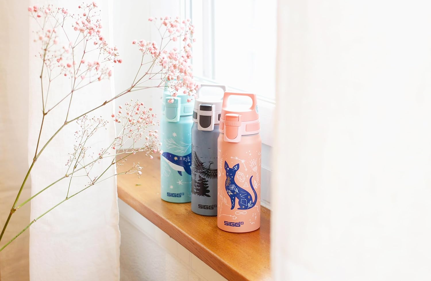 SIGG - Aluminium Kids Water Bottle - WMB ONE My Universe - Suitable for Carbonated Beverages - Leakproof - Lightweight - BPA Free - Climate Neutral Certified - Light Pink - 0.6L - 21 My Universe image number 6