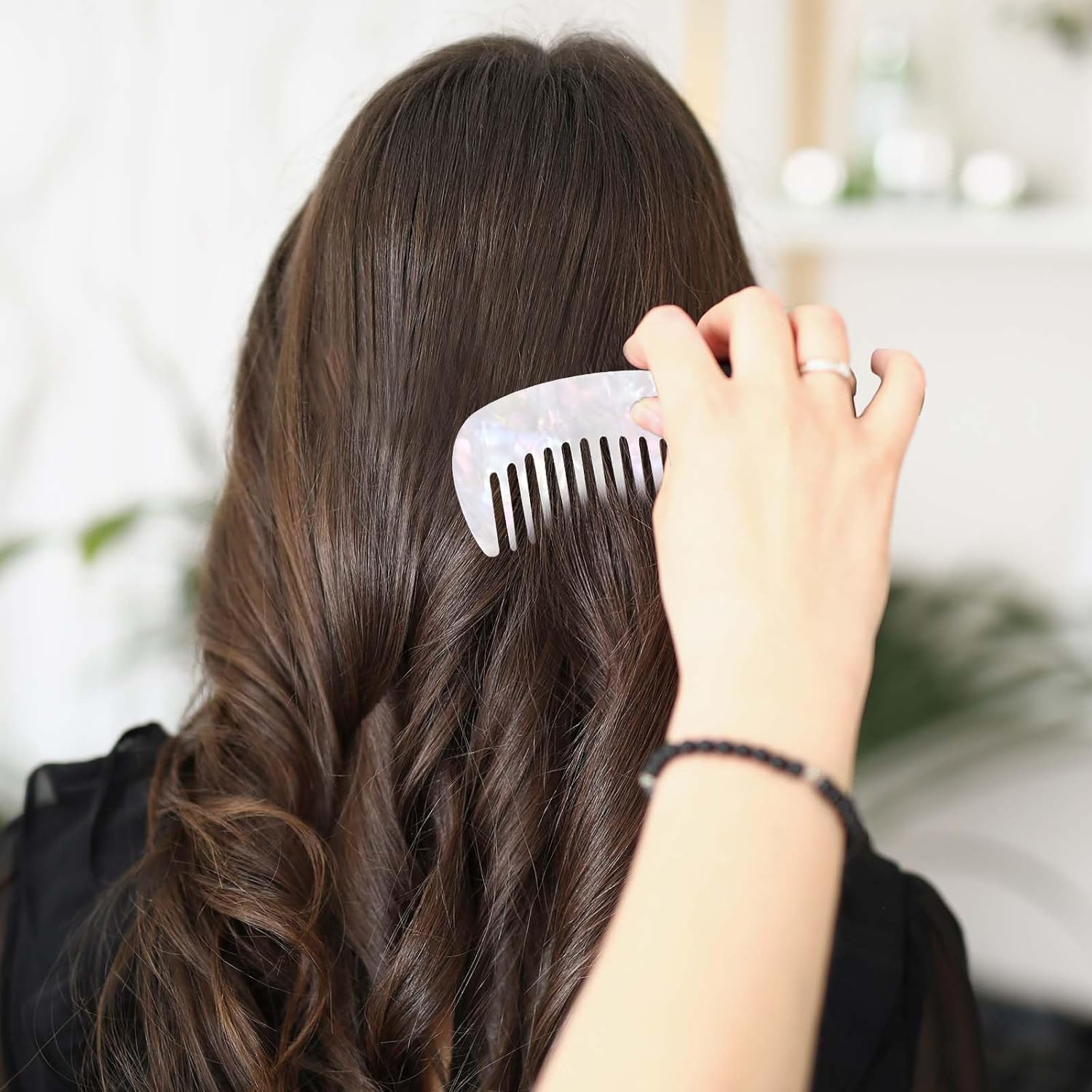 Pocket Mini Wide Tooth Comb for Wet Hair - Anti-Static Portable Travel Comb for Curls, Detangling Small Hair Combs for Women, White for Purse and Hair Care