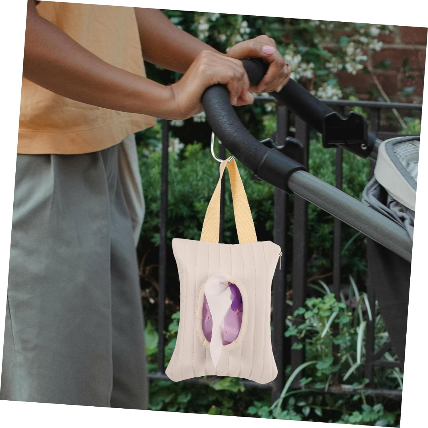 MERRYHAPY Refillable Baby Wipes Container and Hanging Stroller Organizer Embroidered Stars, Portable Travel Wipe Holder Case for Diaper Bags and Outdoor Use image number 2