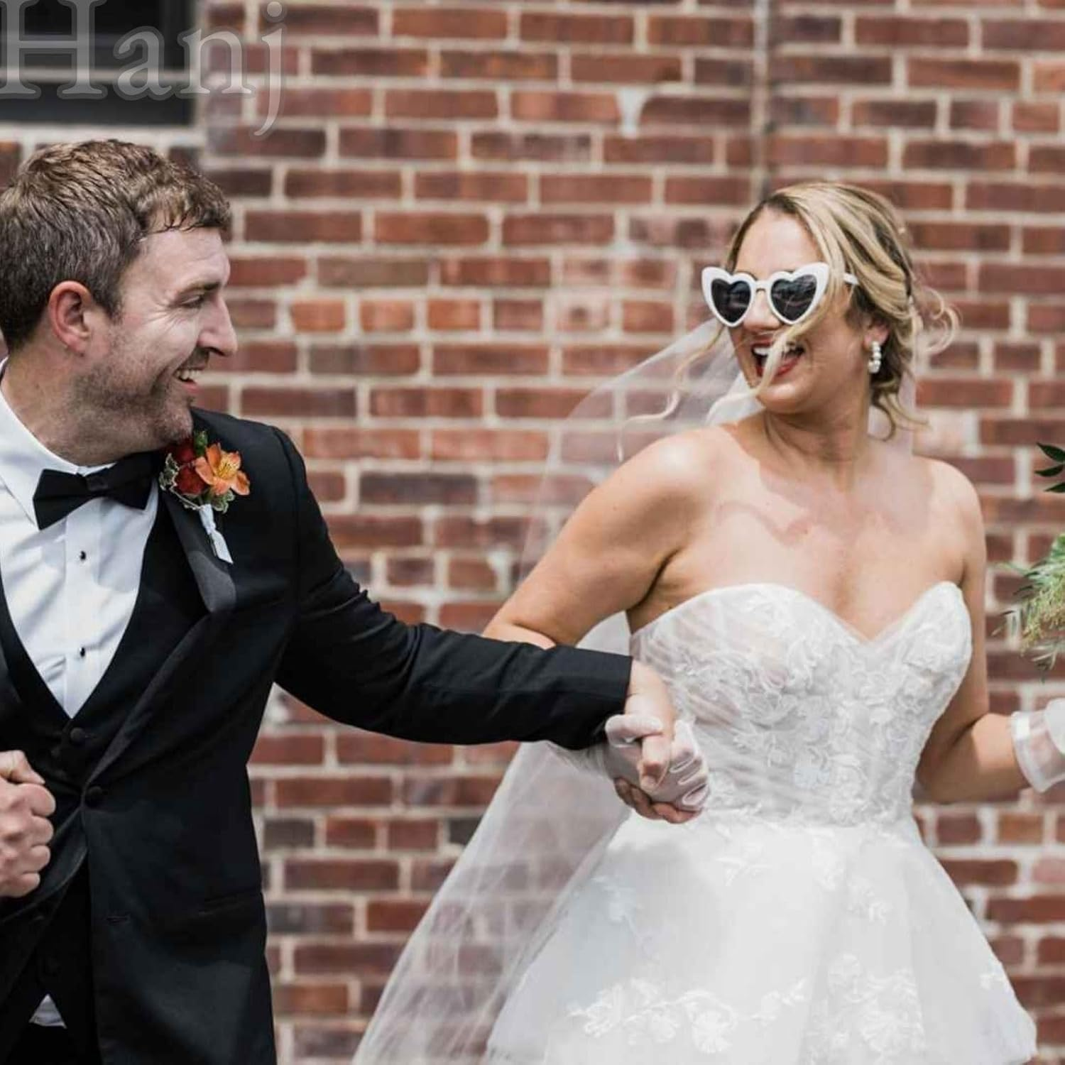 Hanj Love Heart Pearl Sunglasses for Women Rhinestone Glasses Bachelorette Party Bride Sunglasses - White image number 5