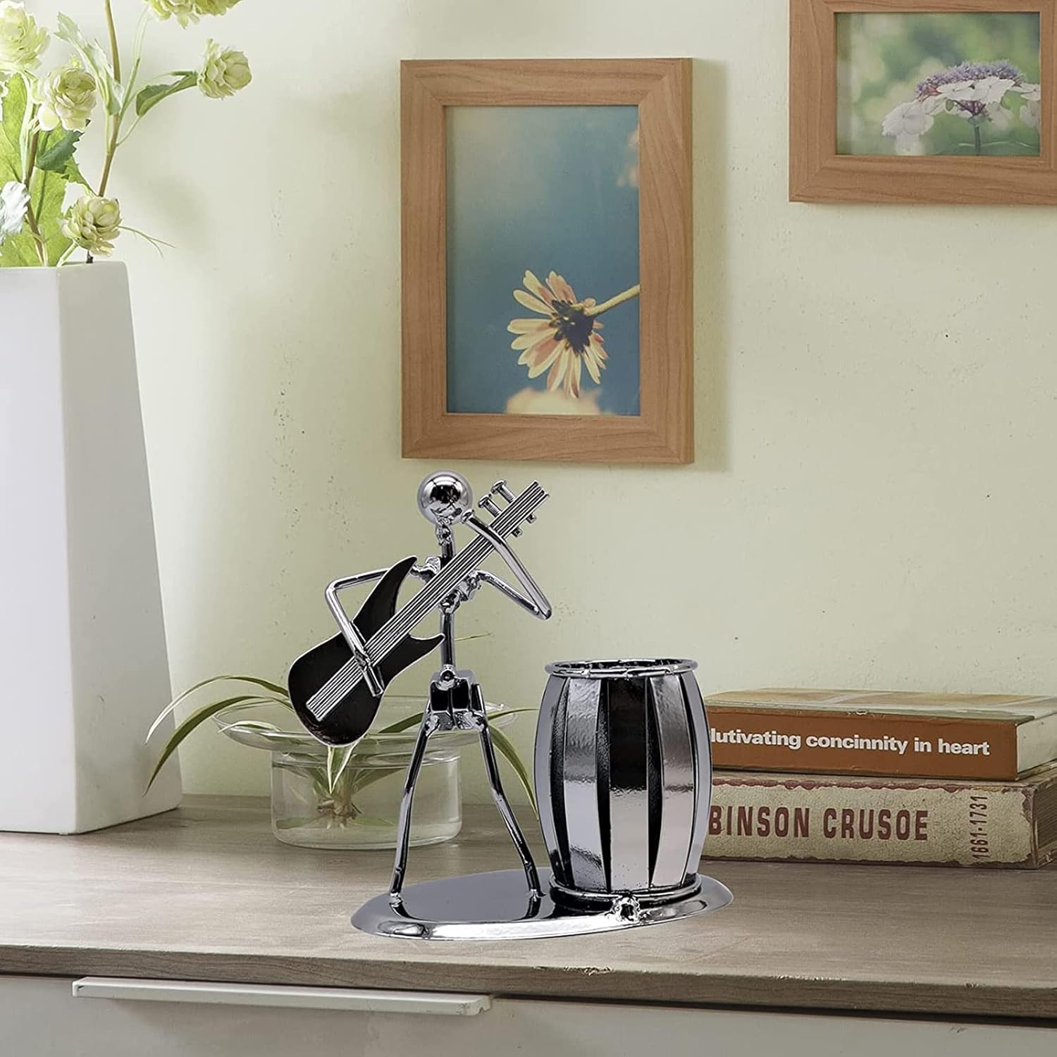 Metal Art Pen Pencil Holder, Creative Guitar Player Pen Cup, Office Desktop Ornaments Music Decoration Gift image number 1