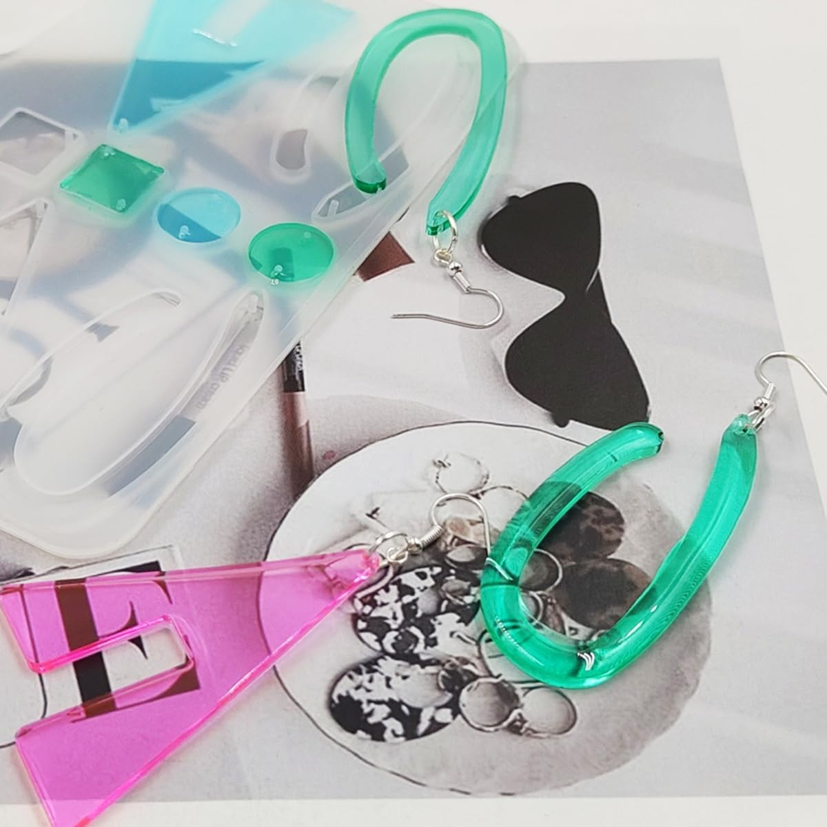 12 Pcs Resin Molds Jewellery, Finegood Epoxy Resin Jewellery Making Kit Resin Earring Moulds Silicone Resin Moulds for Gem Pendant Necklace image number 3