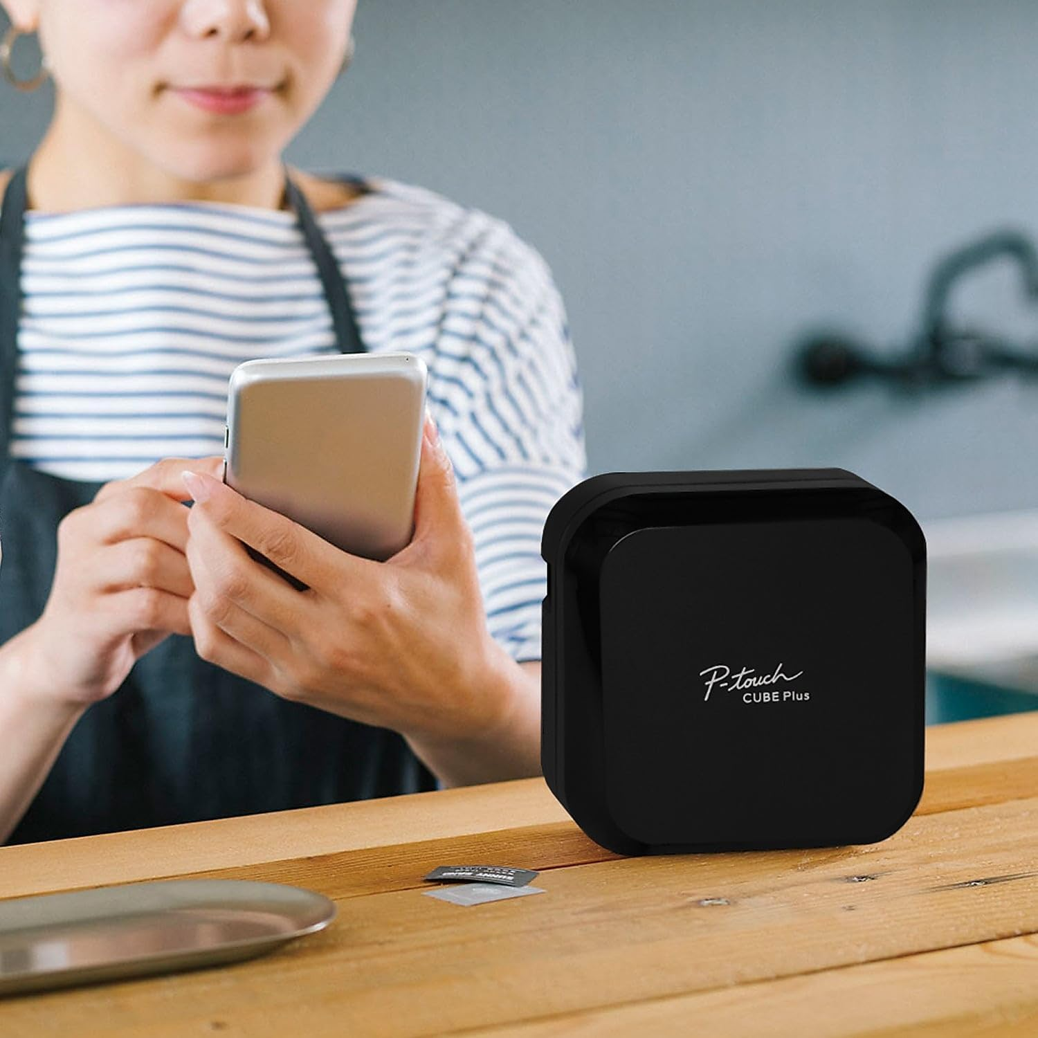 Brother P-Touch Cube plus Bluetooth Label Maker (PT-P710BT), White image number 6