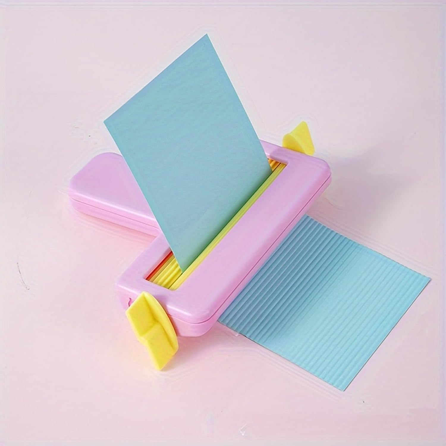 Die Cutting Machine, Manual Paper Embossing Machine, Paper Crimper Tool for DIY Crafts, Scrapbooking, Card Making (Pink)
