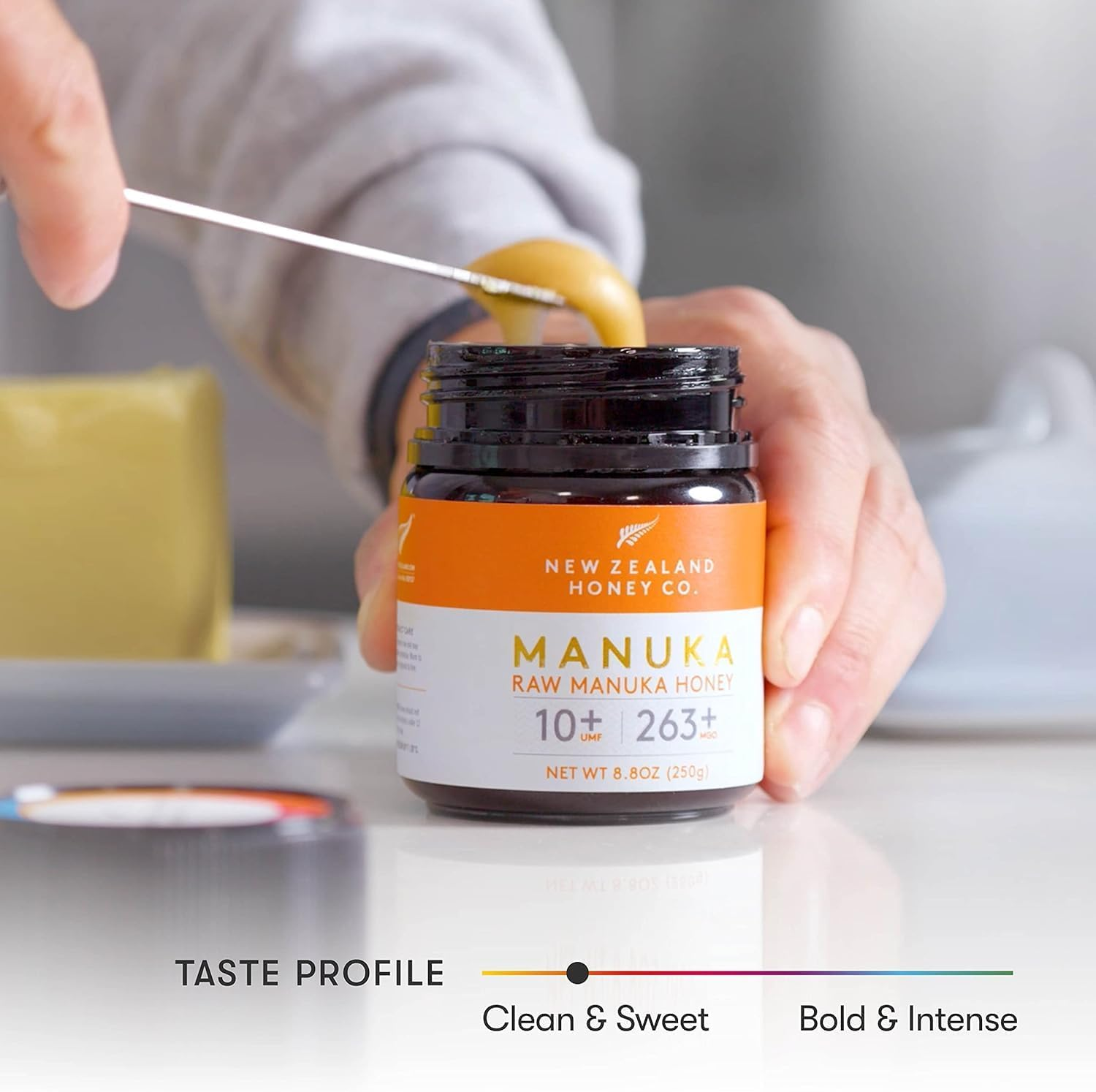 New Zealand Honey Co. Raw Manuka Honey UMF 10+ | MGO 263+ (250G) image number 5