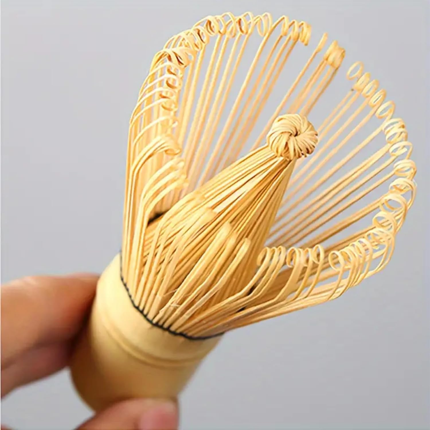 Luikyei Matcha Traditional Starter Set - Bamboo Matcha Whisk (Chasen), Scoop (Chashaku), Stainless Steel Sifter, Fully Printed Handbook - Japanese Tea Set image number 3