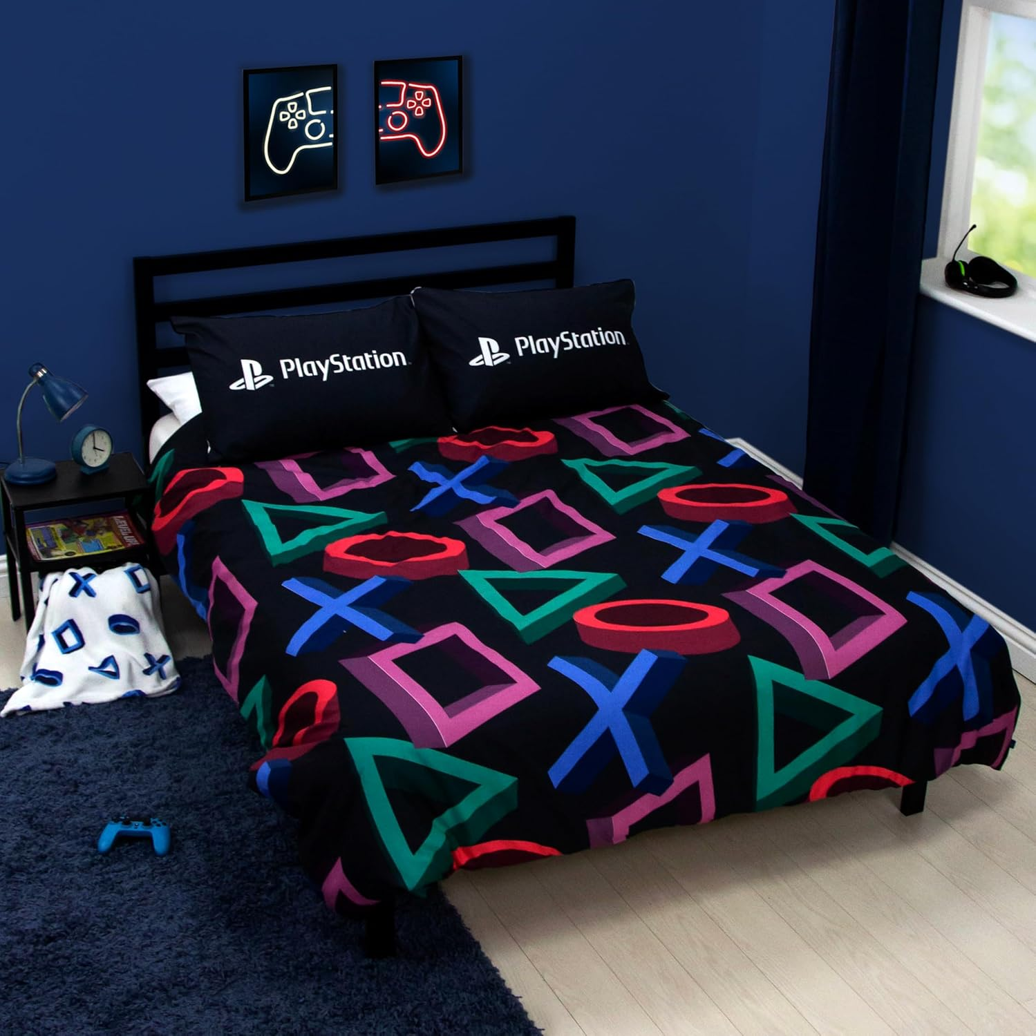 Official Playstation Double Duvet Cover Set | Abstract Design Reversible 2 Sided Bedding Including Matching Pillow Cases | Gaming Black Double Bed Set image number 4