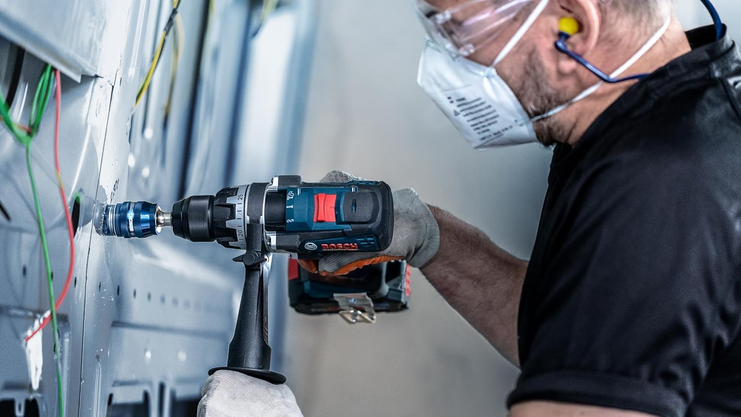 Bosch 1X Expert Sheet Metal Hole Saw for Power Change plus Systems (For Stainless Steel Sheets, Steel Sheets, &Oslash; 68 Mm, Professional Accessory Rotary Drill/Drivers) image number 1