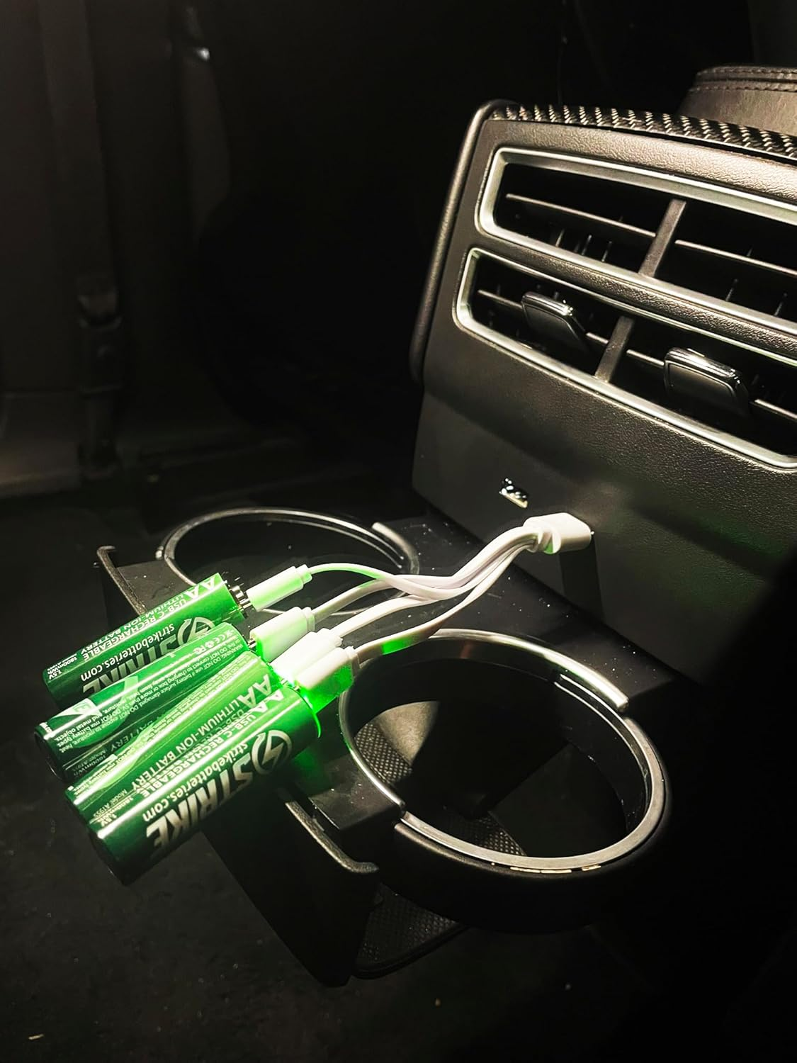 AA Classic Battery Lithium Ion 4 Pack Smart LED 1.5V 1800Mwh USB-C Rechargeable with Charging Cable, No Charging Box Needed! image number 3