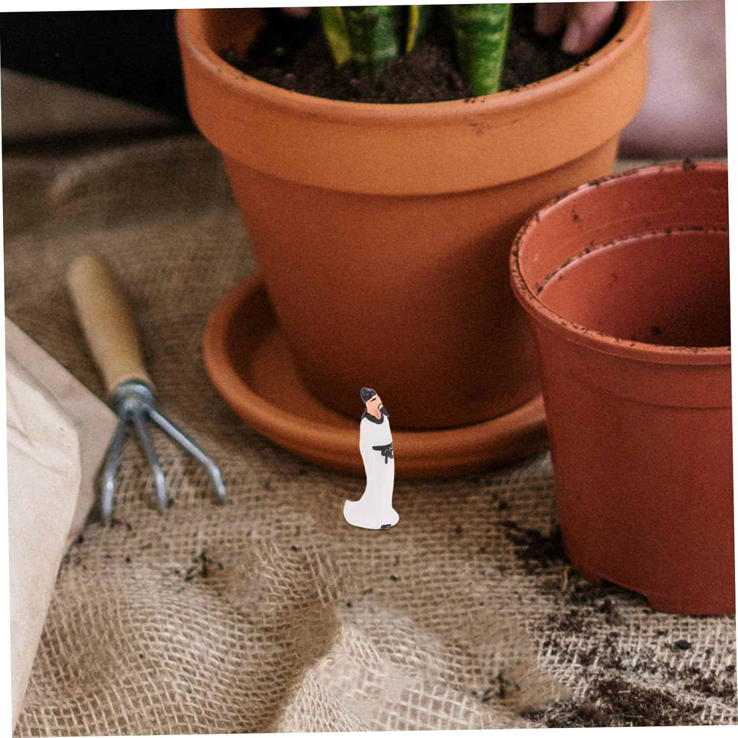 Gogogmee Li Miniature Statue Chinese Bonsai Figurine for Home Office Garden Feng Shui Decor Unique Asian Artistry Micro Landscape Decoration