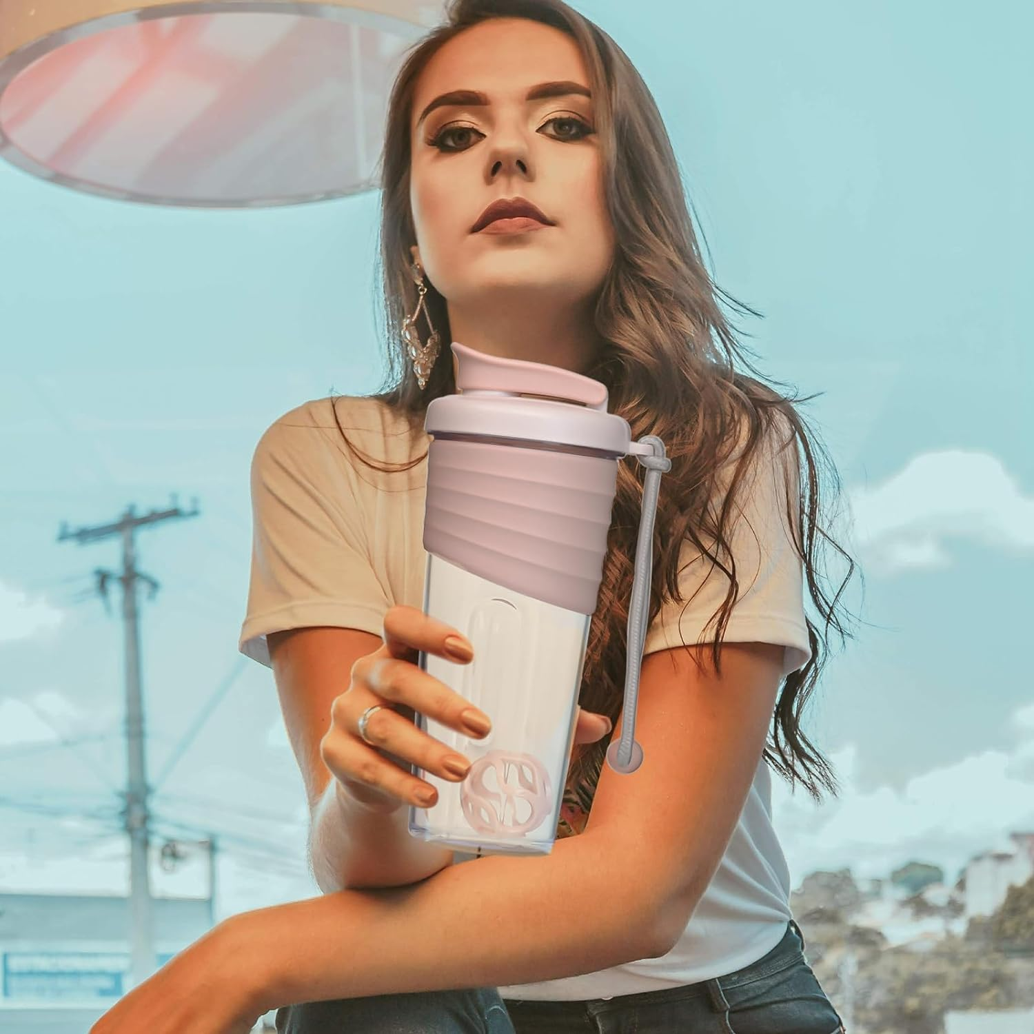 Shaker Bottle for Protein Mixes，24 Oz，Protein Shaker Bottles with Whisk Ball, Mixer Bottle, Protein Bottle,Portable Pre Workout Whey Protein Drink Shaker Cup，Pink