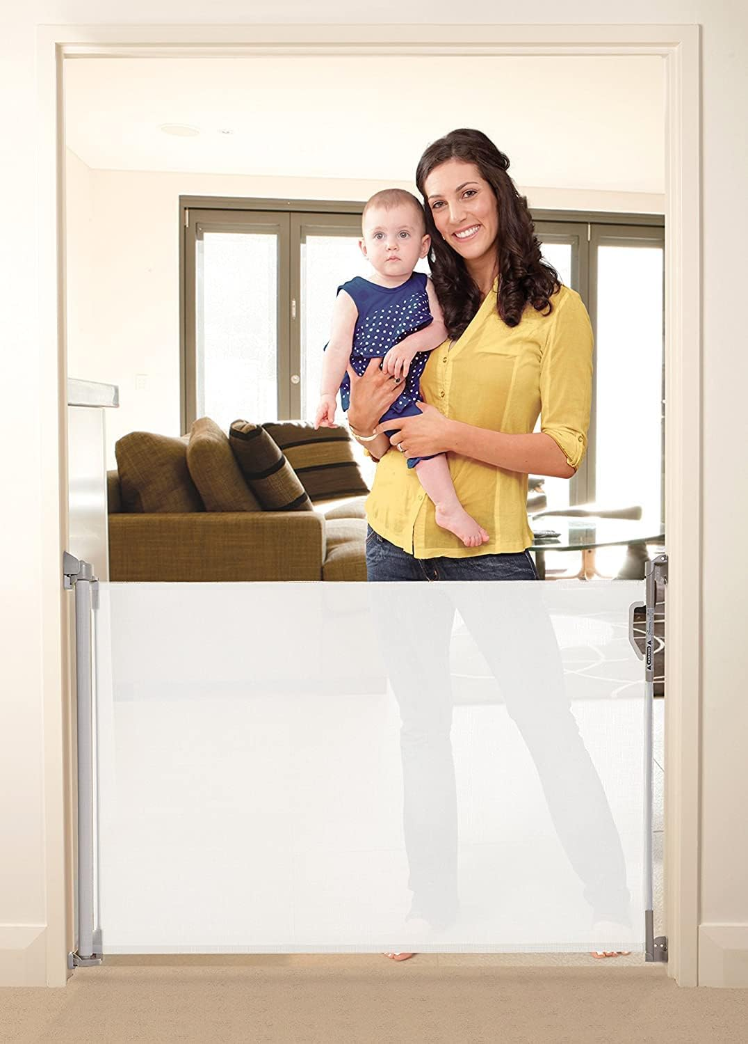 Dreambaby Retractable Gate, 140 Cm Width X 81.5 Cm Height, White