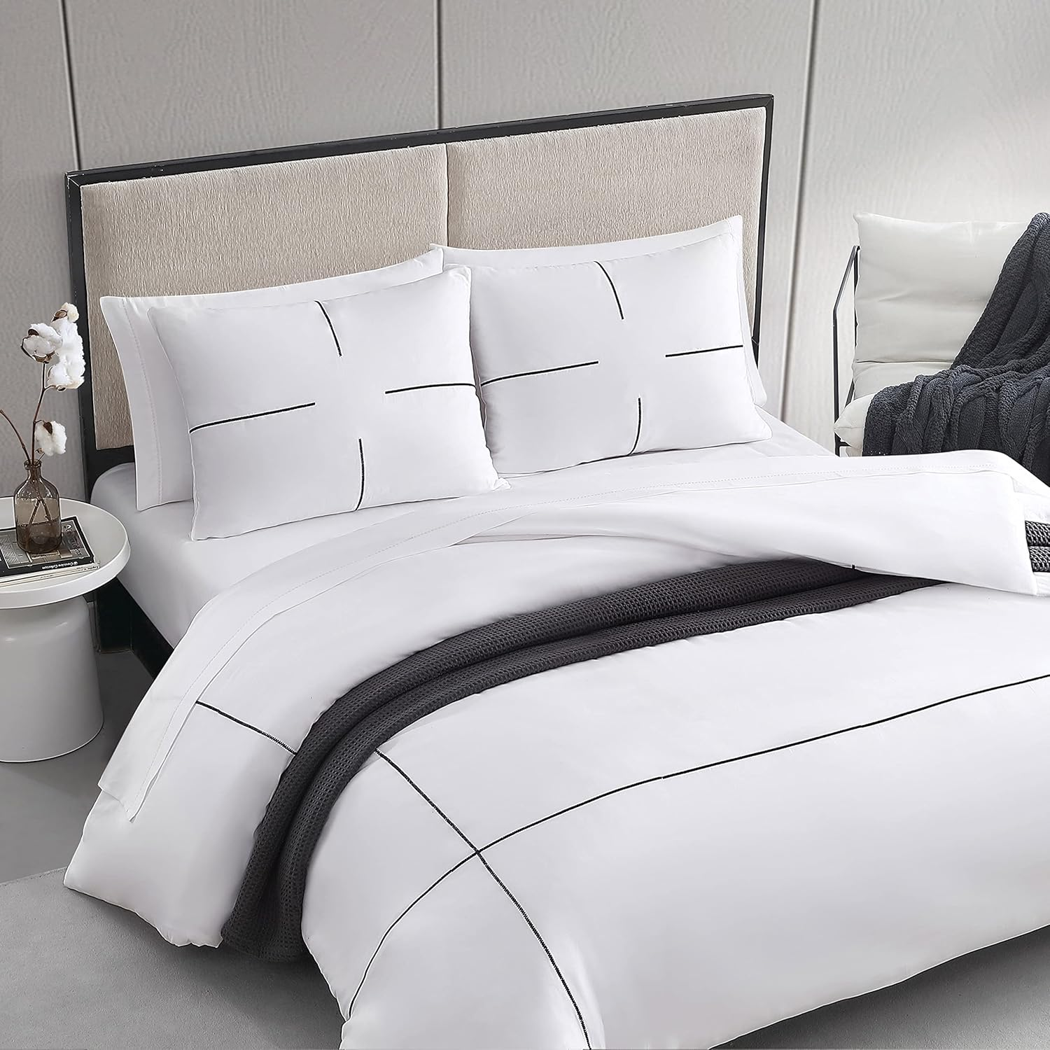 Vera Wang - Queen Duvet Cover Set, Luxury Cotton Sateen Bedding with Matching Shams, All Season Home Decor (Zig Zag White, Queen) image number 3