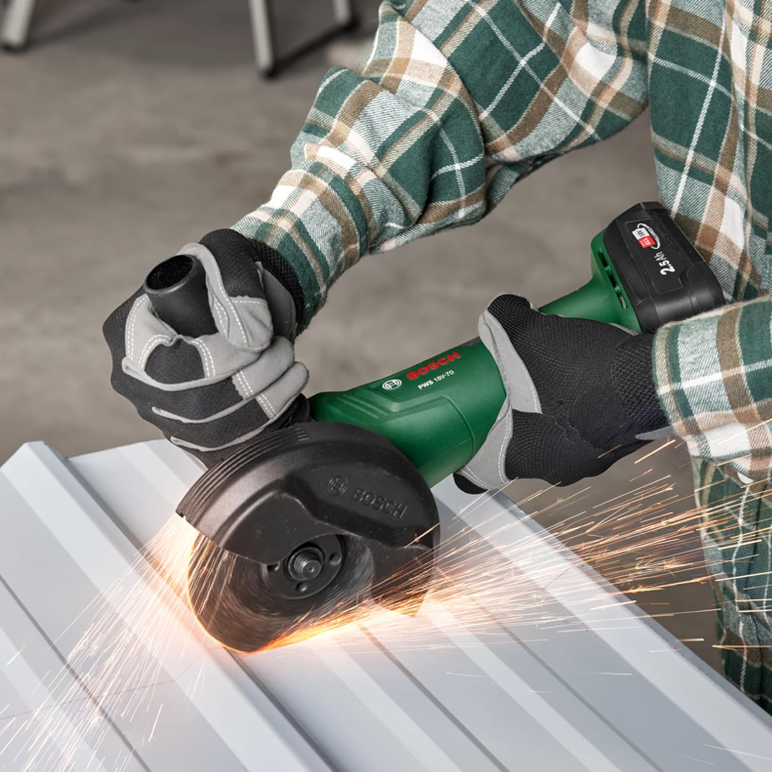 Bosch 18V System Cordless Angle Grinder PWS 18V-70 (For Small to Medium-Sized Cutting and Grinding Jobs; Grinding Disc Diameter: 125Mm) image number 4
