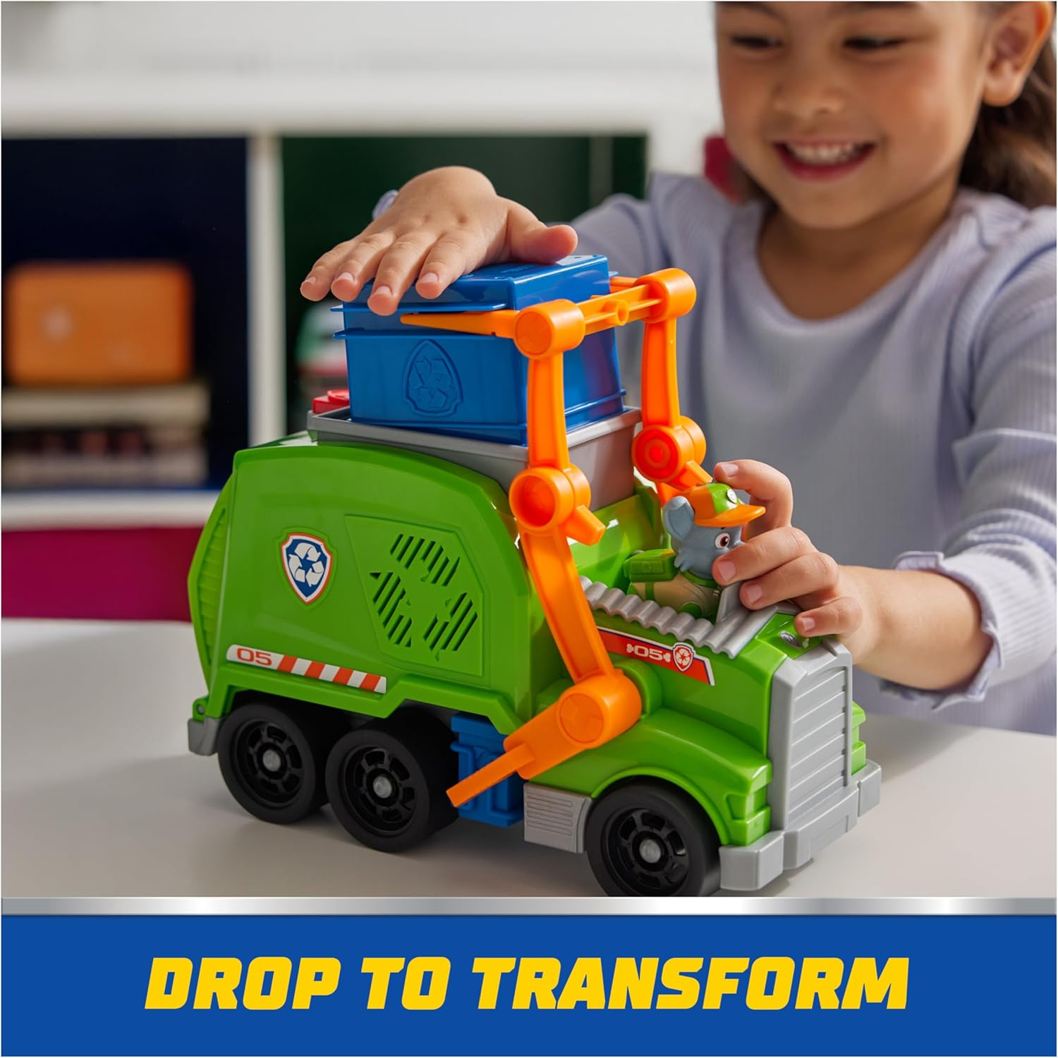 PAW Patrol: Crush N&rsquo; Roll Recycling Truck with Rocky Action Figure & Transforming Compacted Trash Vehicle, Kids Toys for Boys & Girls Ages 3 and Up image number 4