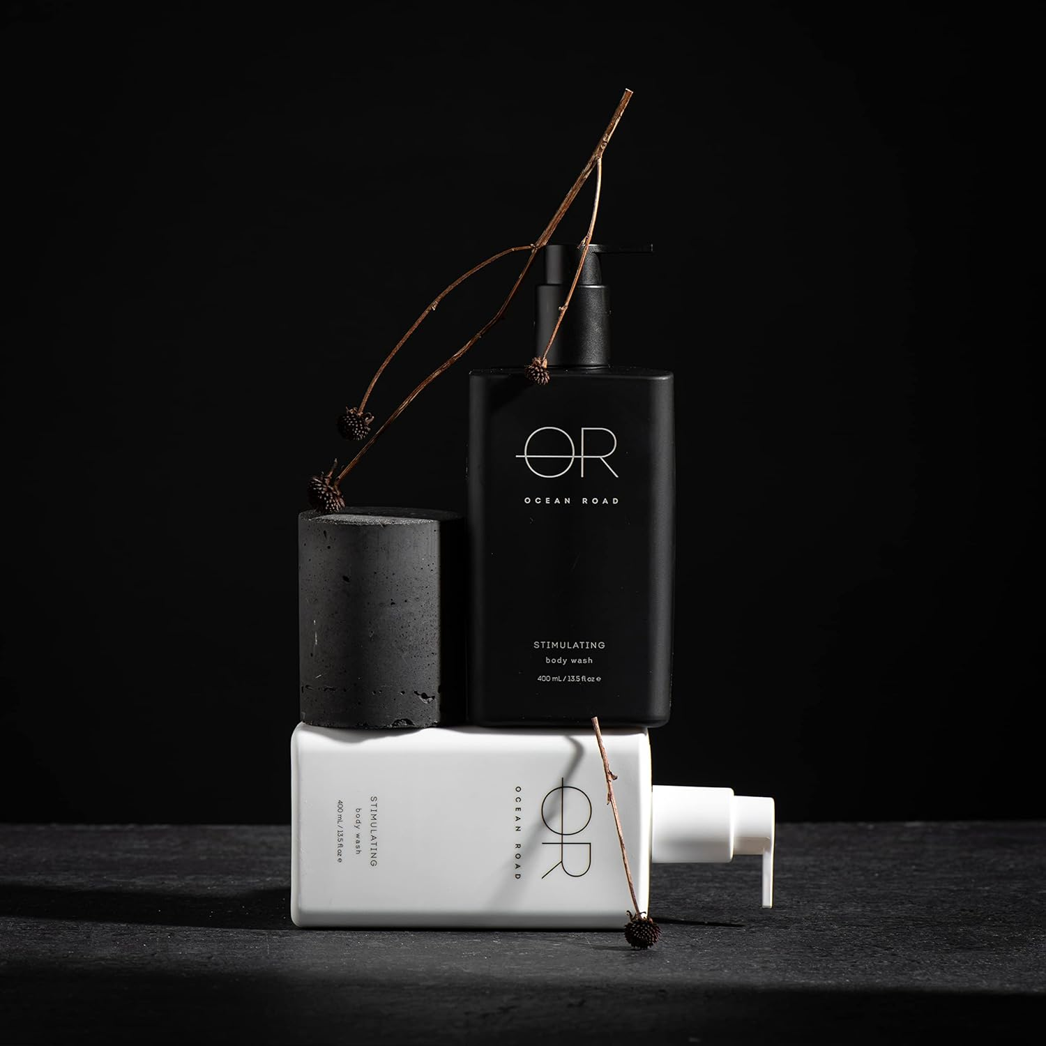 Ocean Road Black Body Wash 400Ml - Immerse Yourself in Pure Refreshment with This Luxurious Cleansing Experience, Leaving Your Skin Silky Smooth and Revitalized image number 2