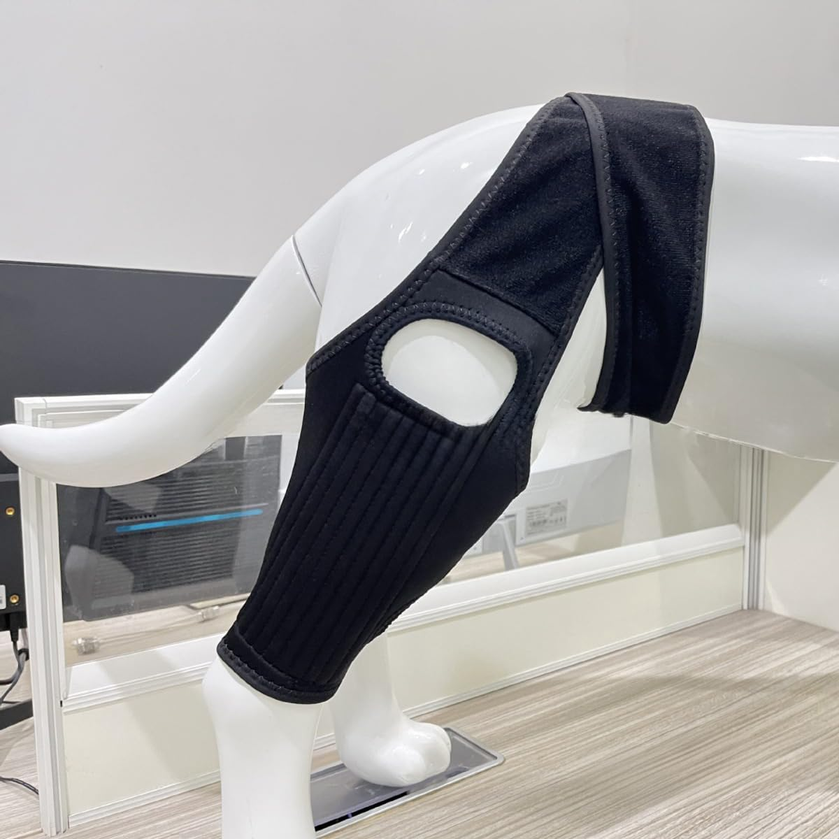 New Dog Knee Brace Ligament Tear Protection Rehabilitation Belt with Ten Bones (Black, L) image number 6