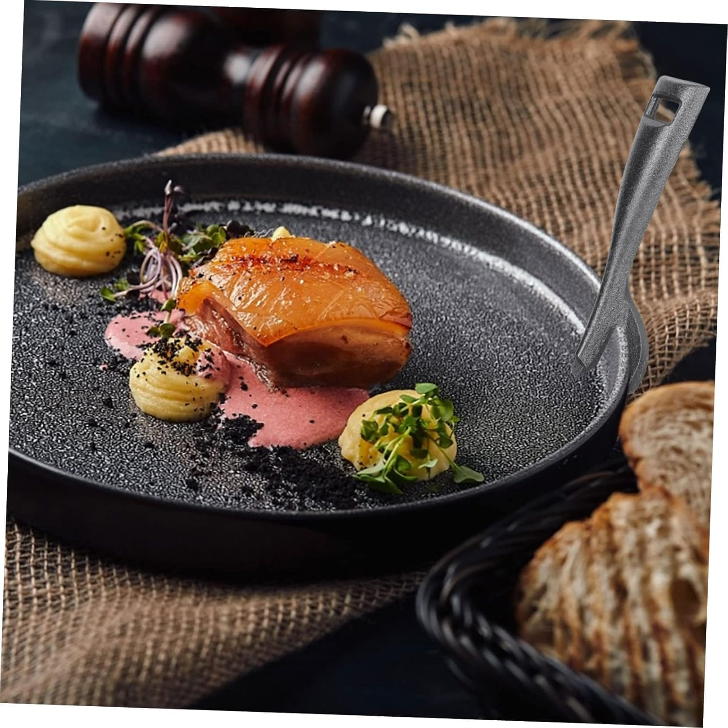 Steak Plate Fork Toaster Oven Pan Frying Pan Metal Cooking Utensils Bowl Gripper Skillet Clip Frying Pan BBQ Clamps Cookware Holder BBQ Clips (Black, One Size) image number 2