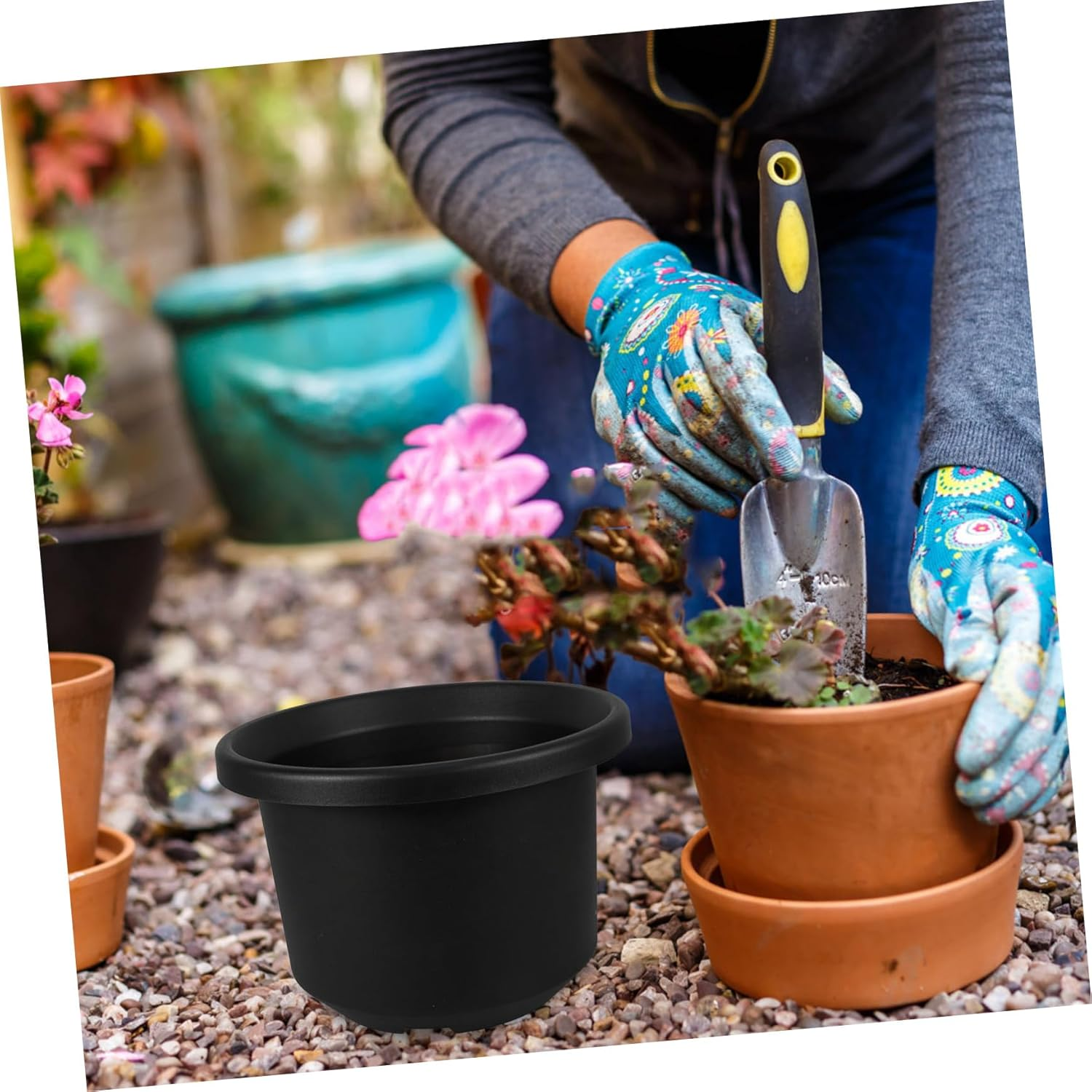 Thickened Black Plastic Plant Nursery Pot for Outdoor Gardening, Medium Breathable Root Control Flower Planter, Sturdy Nutrient Planter Suitable for Succulents and Flowers image number 2