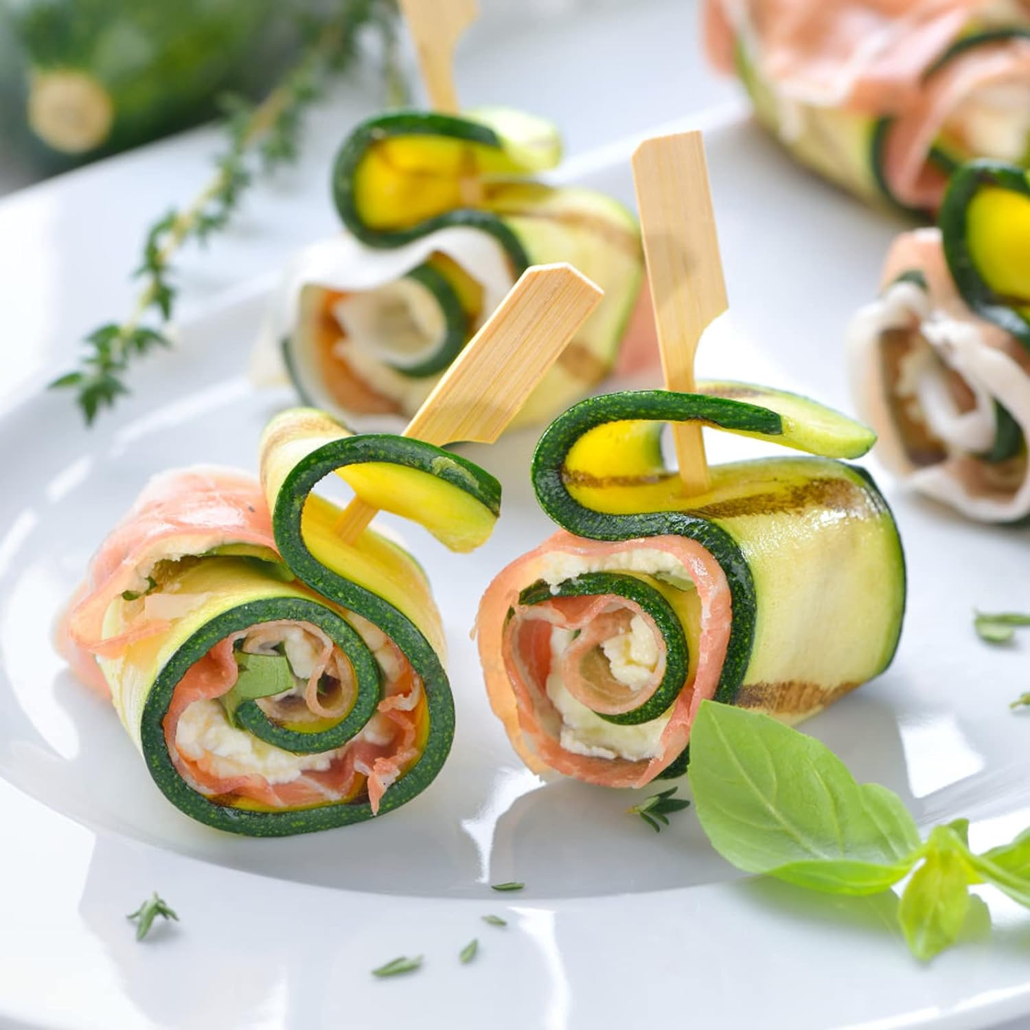 200 PCS Bamboo Skewers for Appetizers, 4.7 Inch Toothpicks, Cocktail Picks for Drinks, Fruit Kababs, Sausage, Barbecue Snacks, Natural Wooden Paddle Skewer Mini Food Sticks, Charcuterie Accessories image number 2