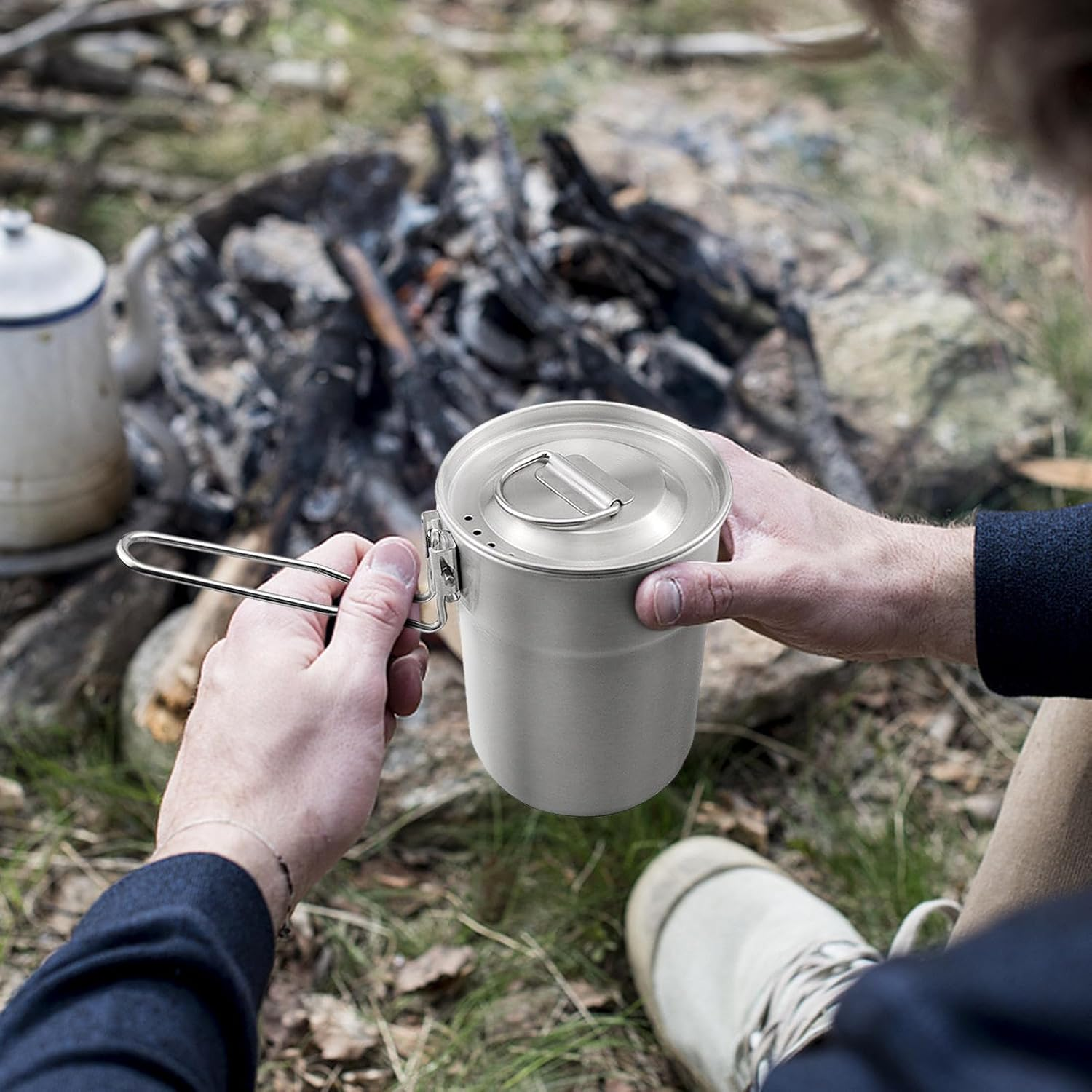 Camping Cup Pot, Foldable Locking Handle Vented Lids Outdoor Lightweigh Travelling Cook Pots 1L Stainless Steel Water Mug for Hiking Backpacking Picnic Open Fire Cooking image number 2