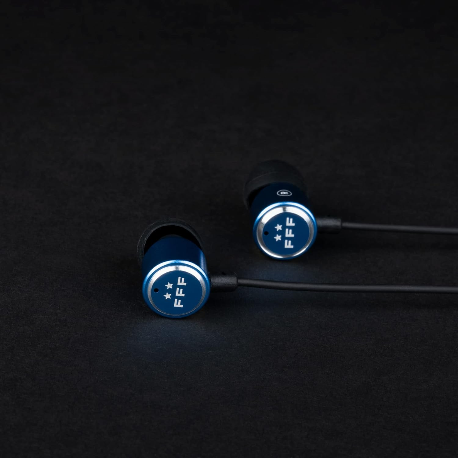 In-Ear Headphones with Built-In Microphone, 3.5 Mm Jack image number 3