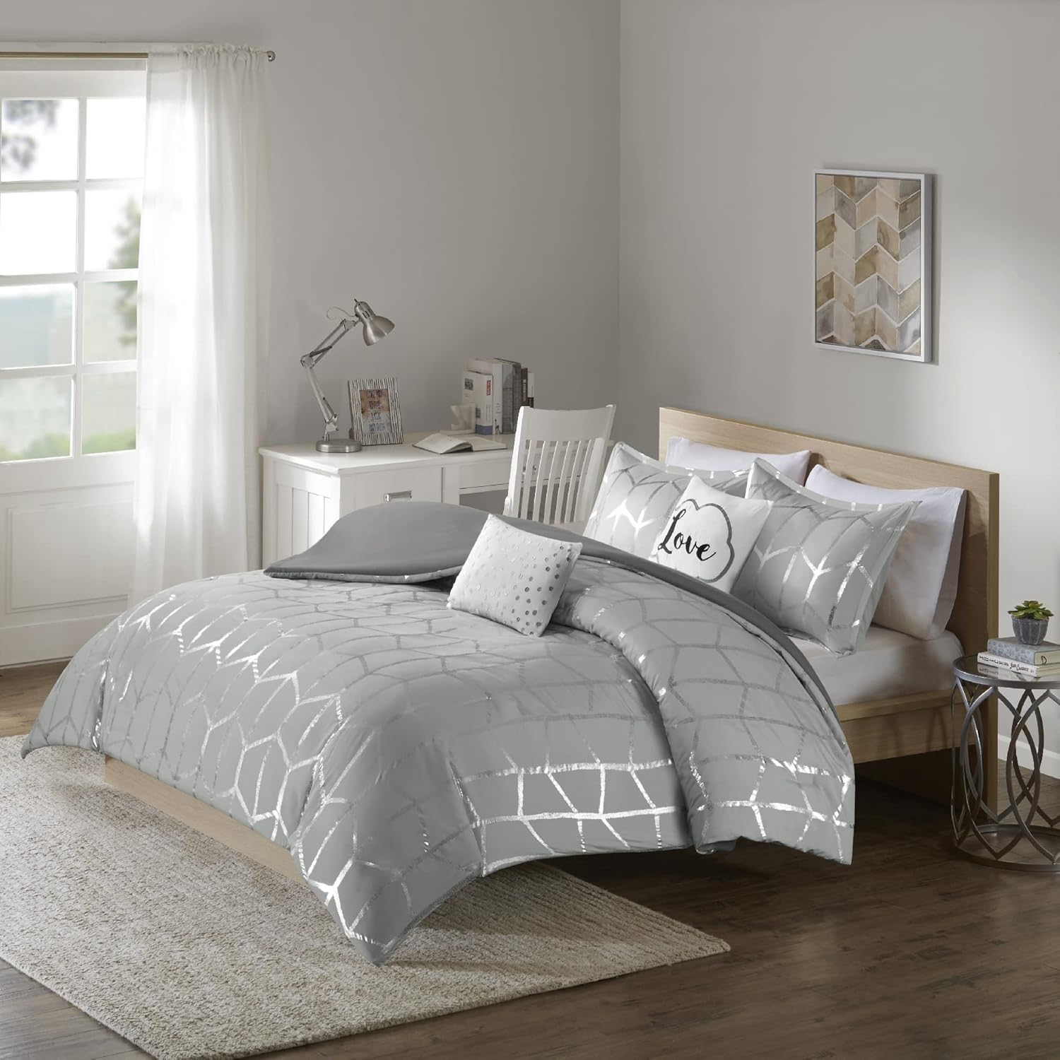 Intelligent Design Raina Duvet Set Metallic Print Geometric Style Embroidered Toss Pillows Modern Trendy All Season Comforter Cover Bedding-Set with Matching Sham, King/Cal King, Grey/Silver 5 Piece image number 2