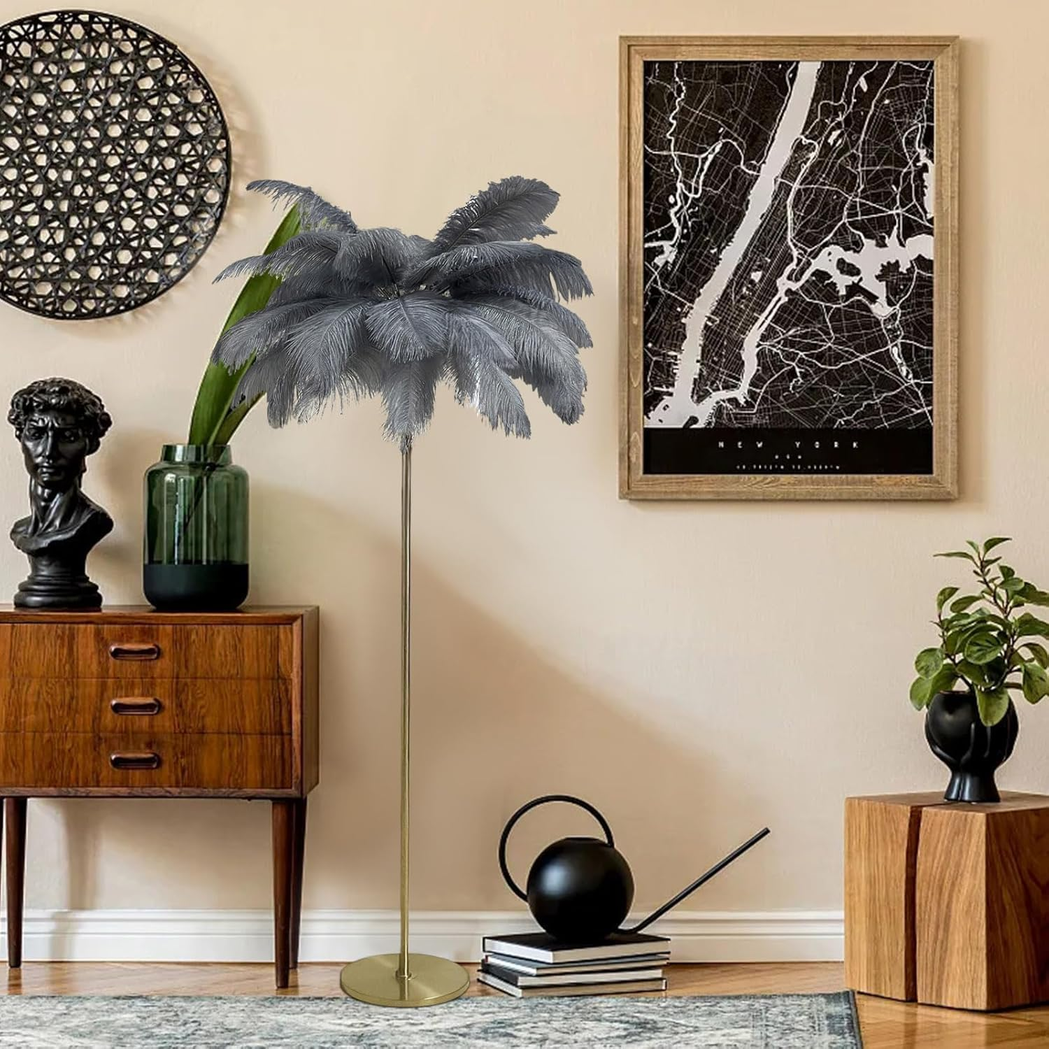 Luxurious Ostrich Feather Floor Lamp&ndash;This Elegant Floor Lamp Features 48 Natural Ostrich Feathers, Offering a Soft, Warm Glow and Creating a Glamorous Atmosphere in Your Living Room image number 2