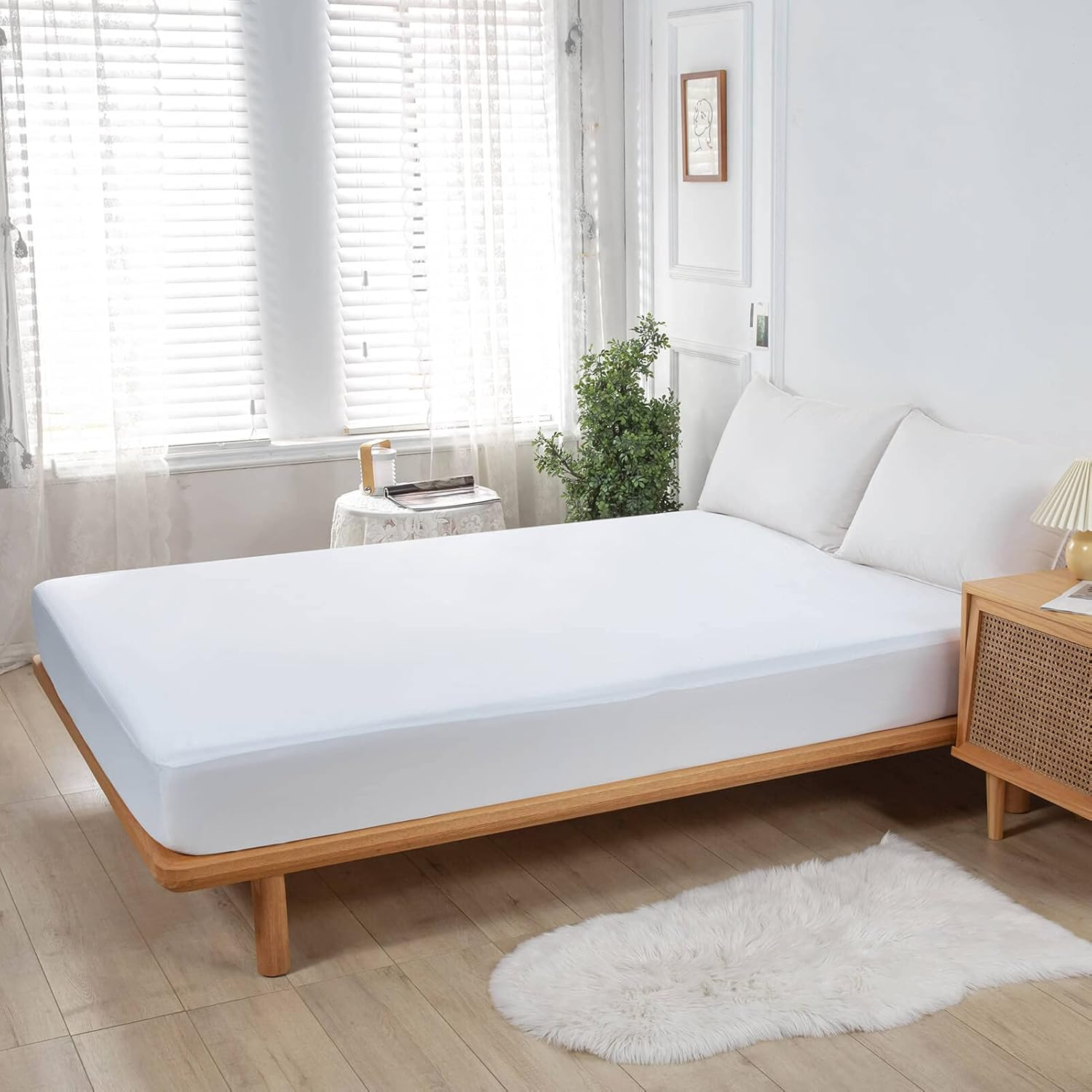 Kingnex Twin Mattress Protector Waterproof Smooth Suface Fitted Sheet Style Mattress Cover with Elastic Skirt image number 2