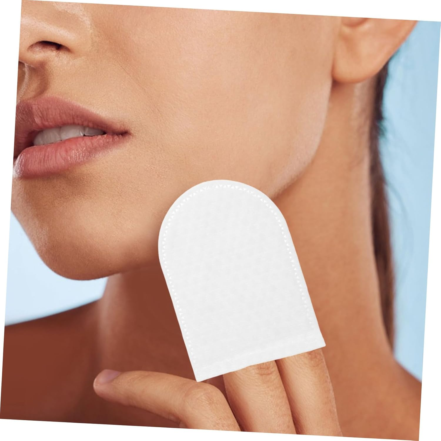 120Pcs Soft Cotton Rounds for Face Reusable Makeup Remover Pads U-Shaped Pocket for Travel image number 5