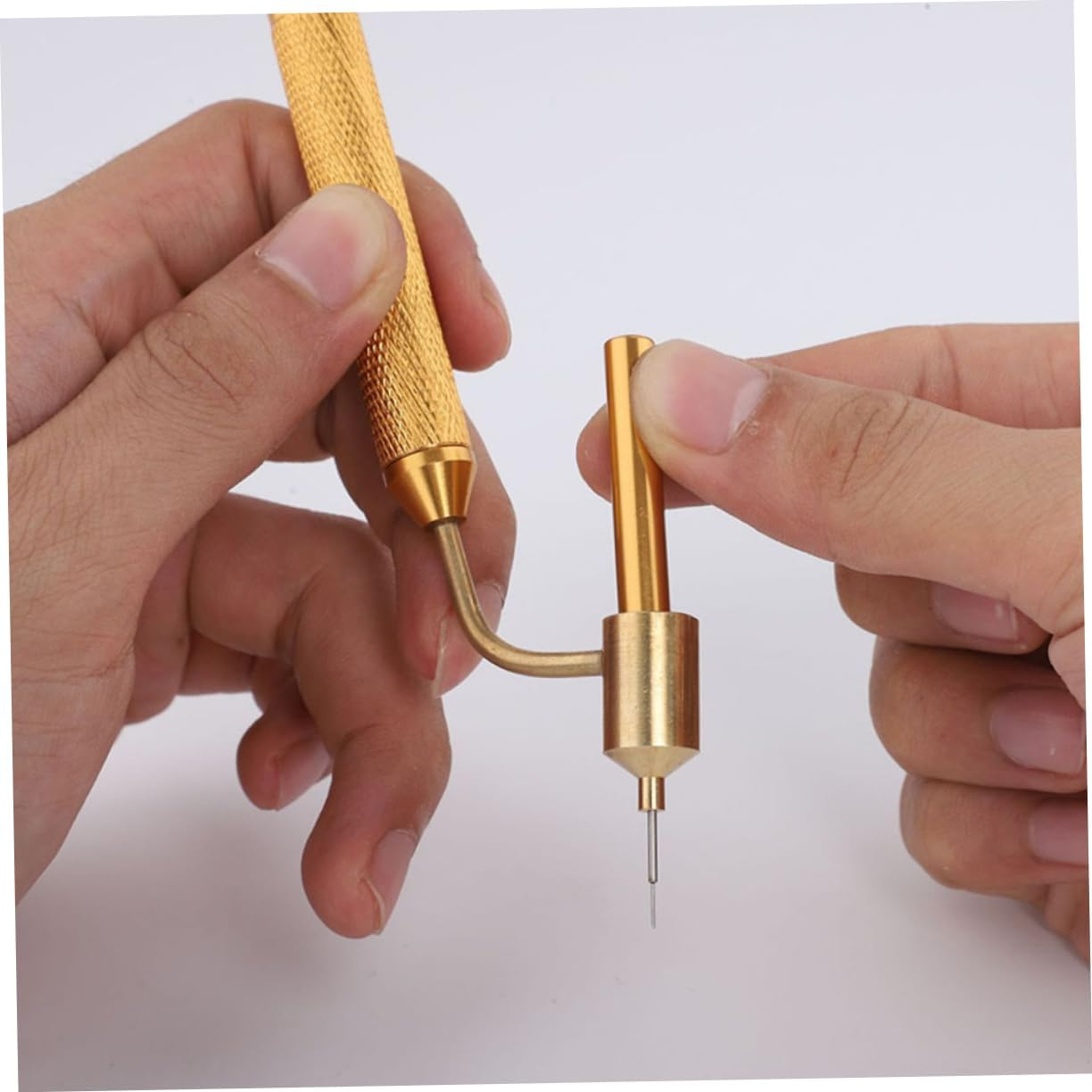 GLEAVI 2Pcs Car Scratch Repair Pen Fluid Writer Tool for Paint Versatile Auto Scratch Remover for Various Car Models Elegant Design for Home Furniture Repair image number 2