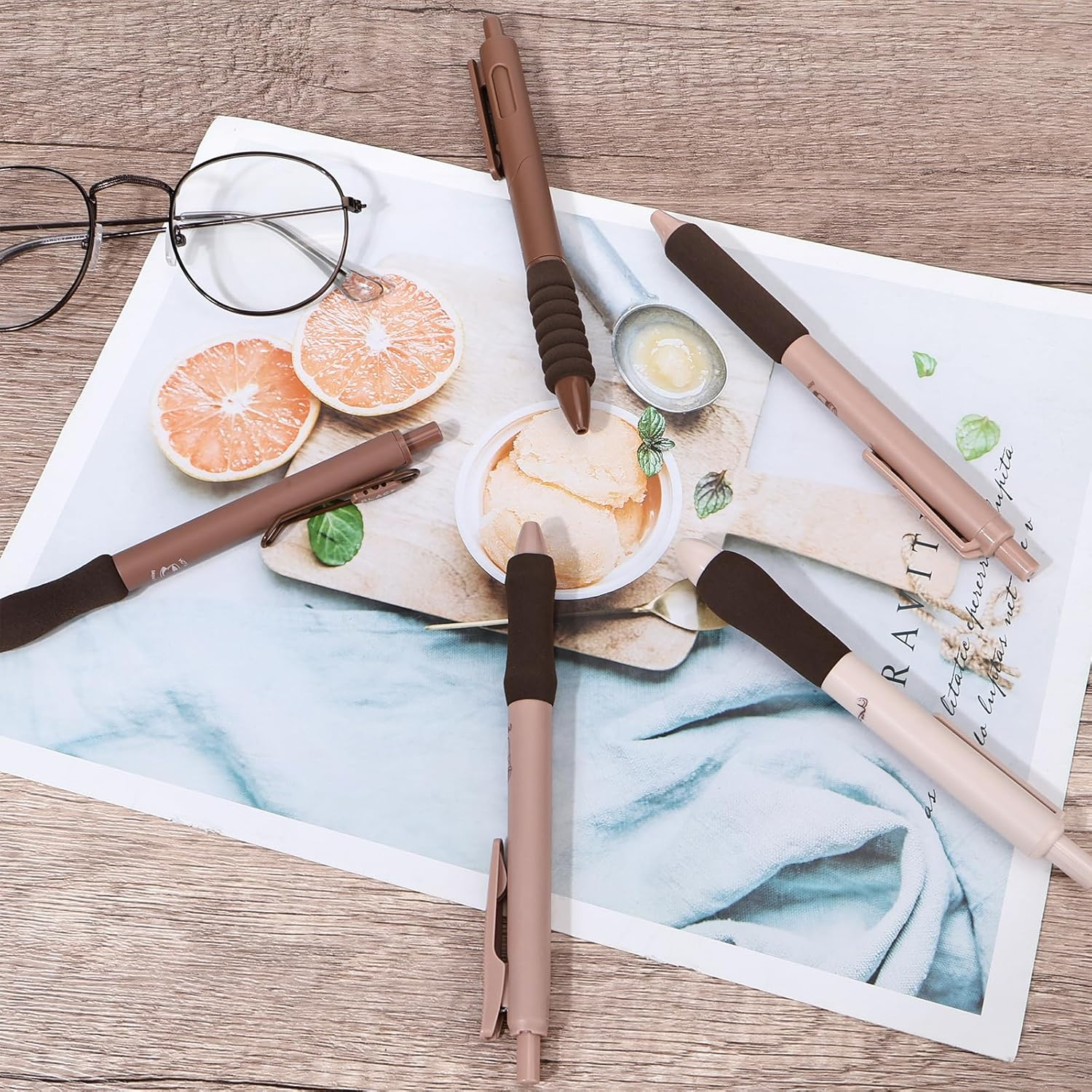 BAYTORY 5Pcs Gel Pens, Quick Dry Ink Pen Fine Point Black 0.5Mm, Aesthetic Stuff Retractable Rolling Ball Gel Pen Smooth Writing for School Supplies Journaling (Coffee) image number 1