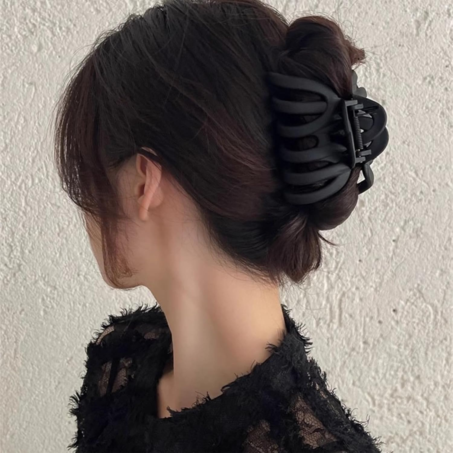 Hair Clip Large Thick Hair 4 Pieces 9.5 Cm Hair Clips Girls Non-Slip Claw Clip Hair Styling Accessories for Women Ladies Hair Clips Set image number 5