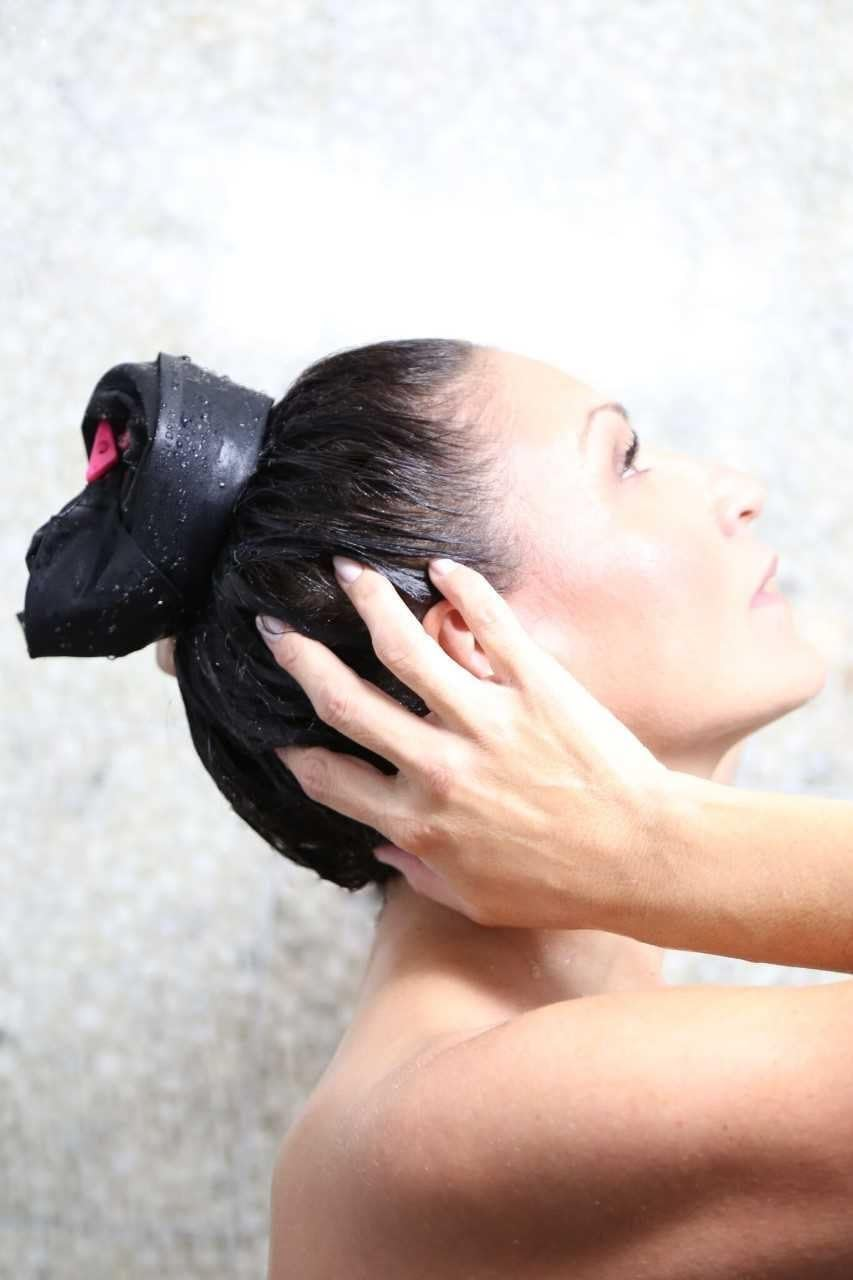 PONYDRY WATERPROOF HAIR SLEEVE in BLACK - Wash Just the Roots of Your Hair While Keeping Your Lengths Dry. Perfect for the Shower, Gym, Pool and Beach image number 3