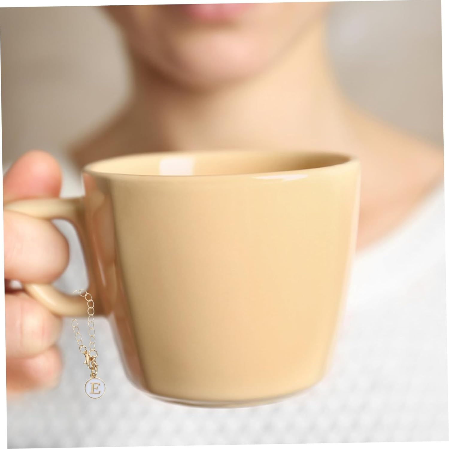 ORFOFE Alloy Letter Keychain with Chain Key Ring Pendant for Car Keys Pocket-Friendly Fashionable Accessory for Women and Teens image number 4