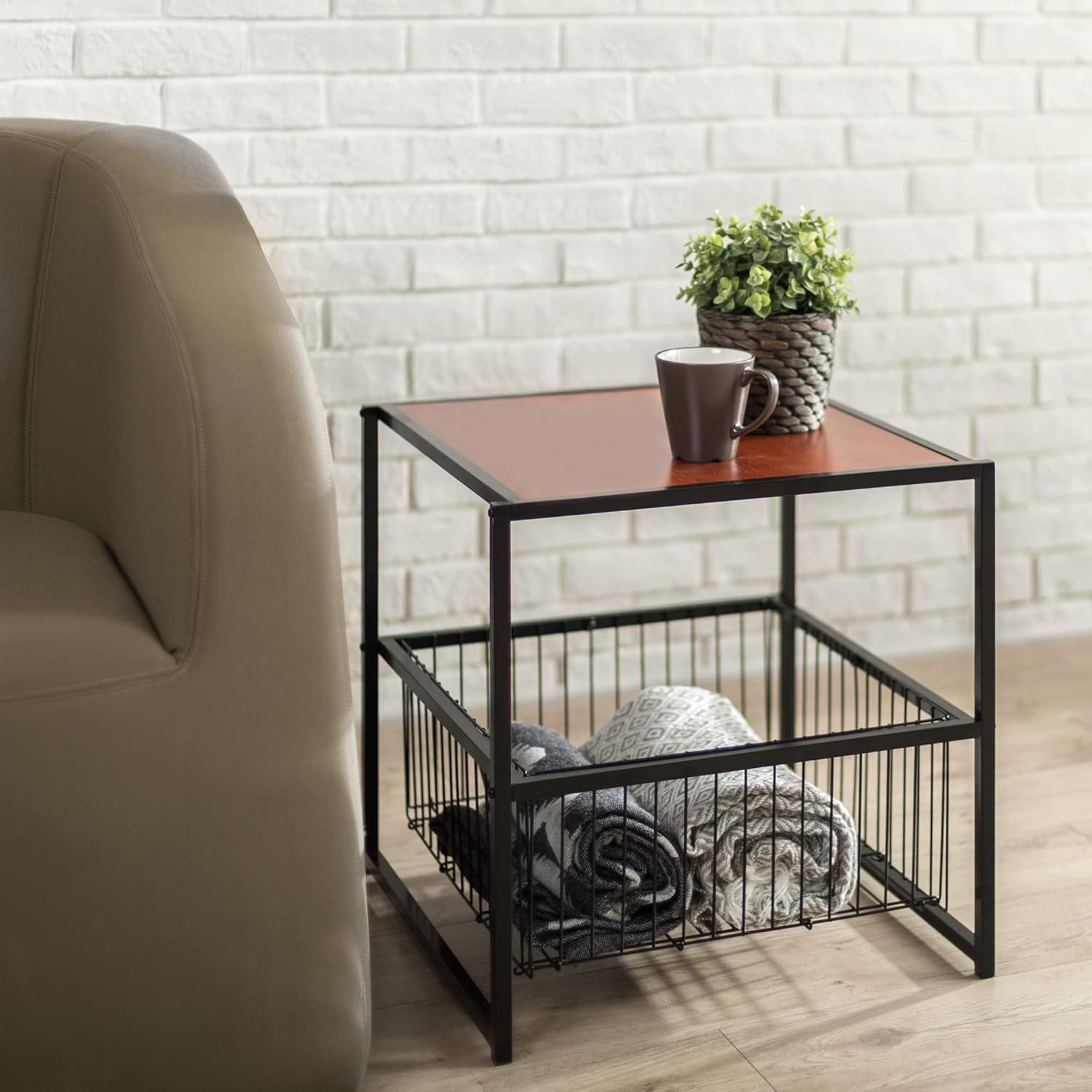 Zinus Modern Studio Set of Two Bedside Tables Cherry Brown Nightstands Durable Industrial Sidetables for Bedroom or Living Room