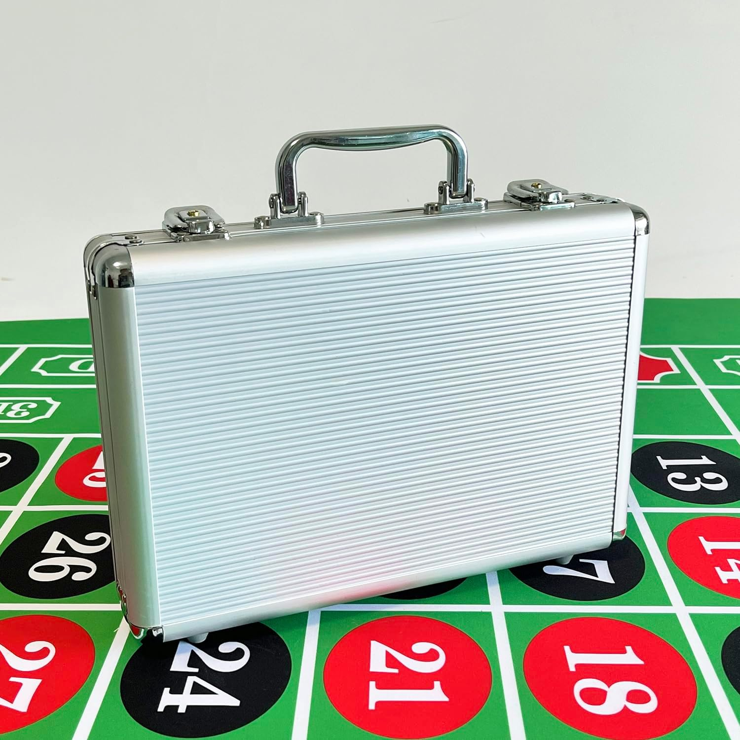 SEETOOOGAMES 200Pcs Capacity Empty Aluminum Poker Chip Case Only