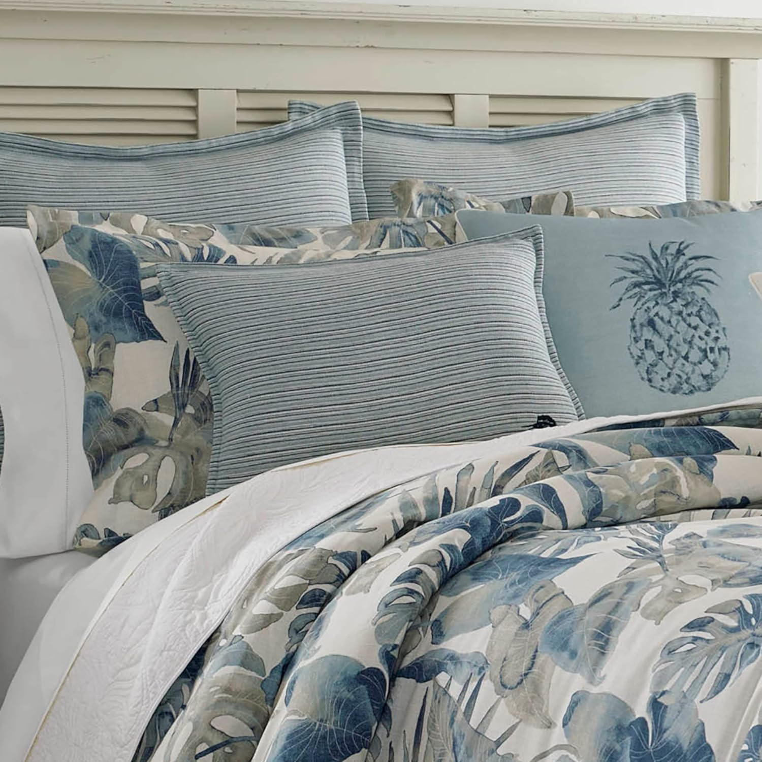 Tommy Bahama - King Duvet Cover Set, Cotton Bedding with Matching Shams & Button Closure, All Season Home Decor (Raw Coast Blue, King) image number 5