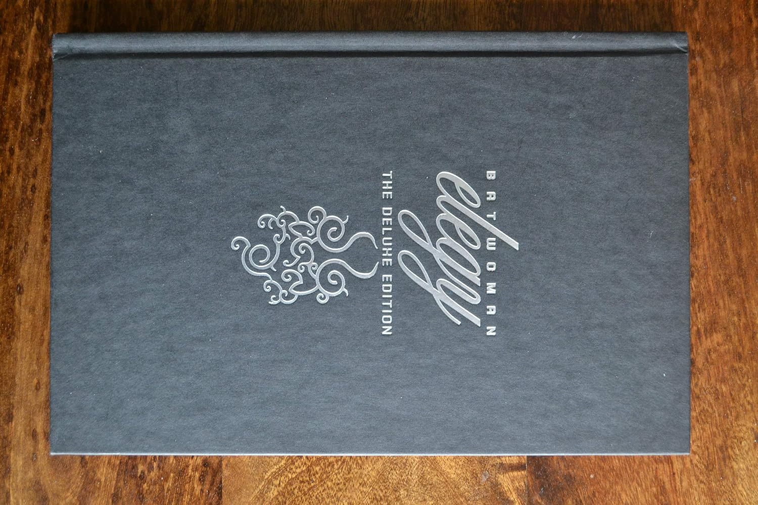 Batwoman: Elegy: DC Compact Comics Edition image number 1