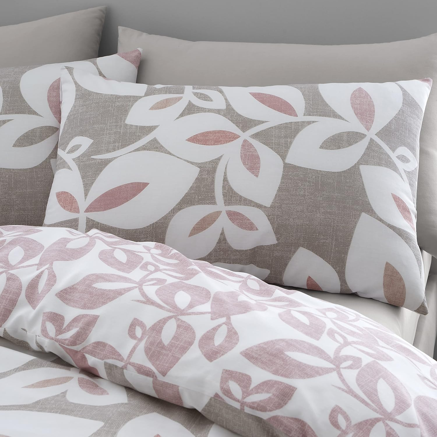 Catherine Lansfield Inga Leaf Blush Duvet Cover Set 240X220+65X65(2) image number 2