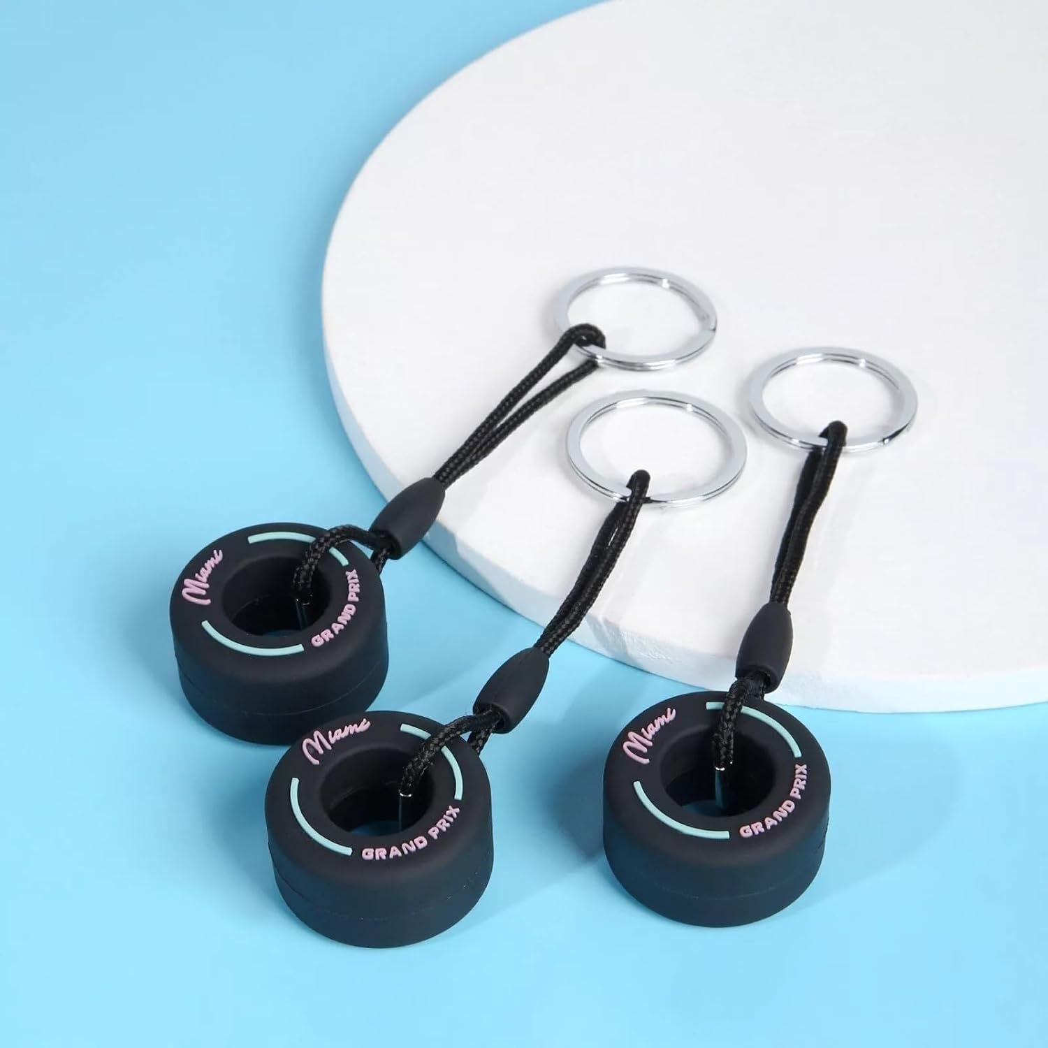 3 Pcs Soft Pvc Tire Keychain, Cute and Creative Tire Key Pendant, Car Keychain, Couple Backpack Pendant image number 1