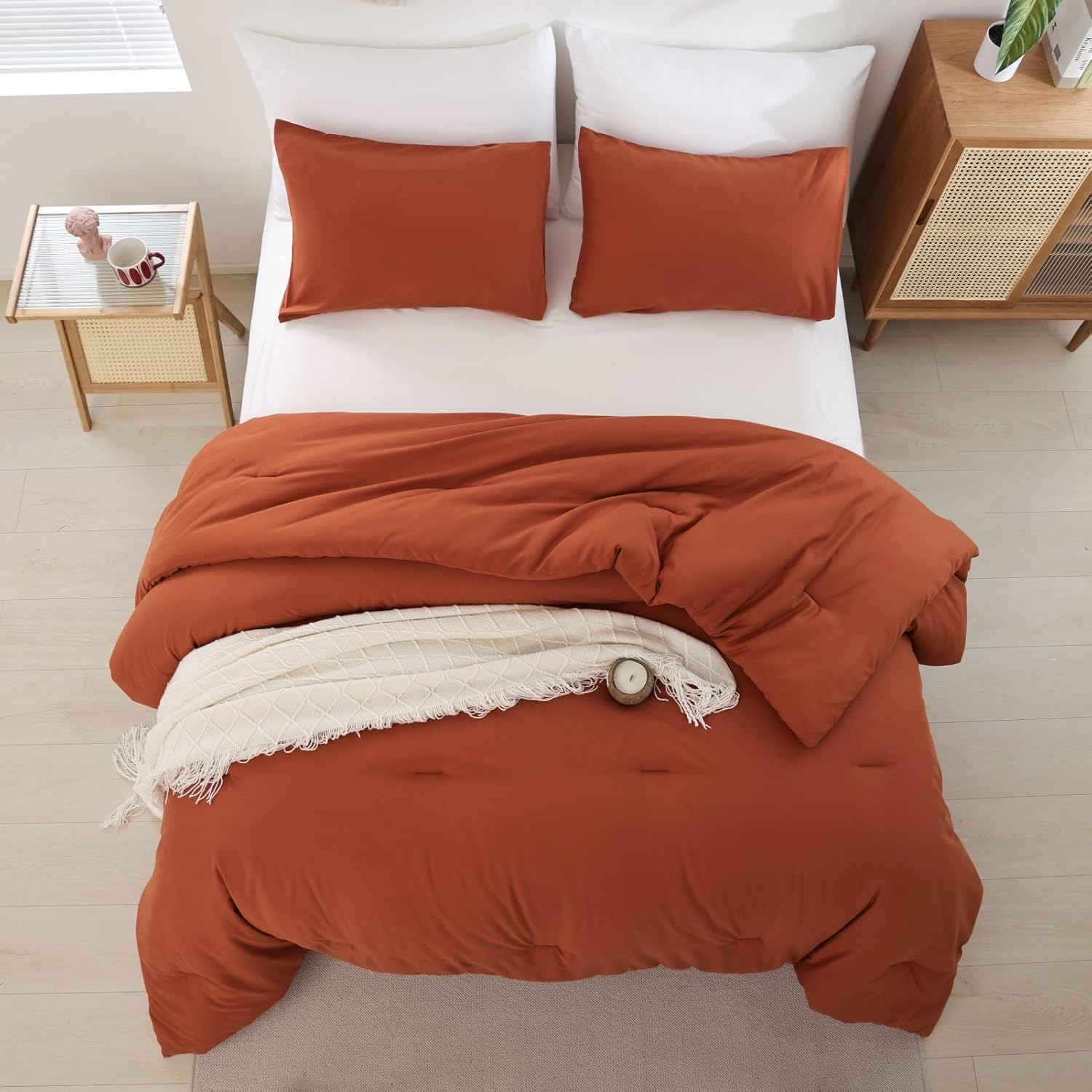 ROSGONIA Queen Comforter Set Burnt Orange, 3Pcs (1 Boho Terracotta Comforter & 2 Pillowcases), Lightweight Fall Bedding Rust Blanket All Season Quilt image number 1