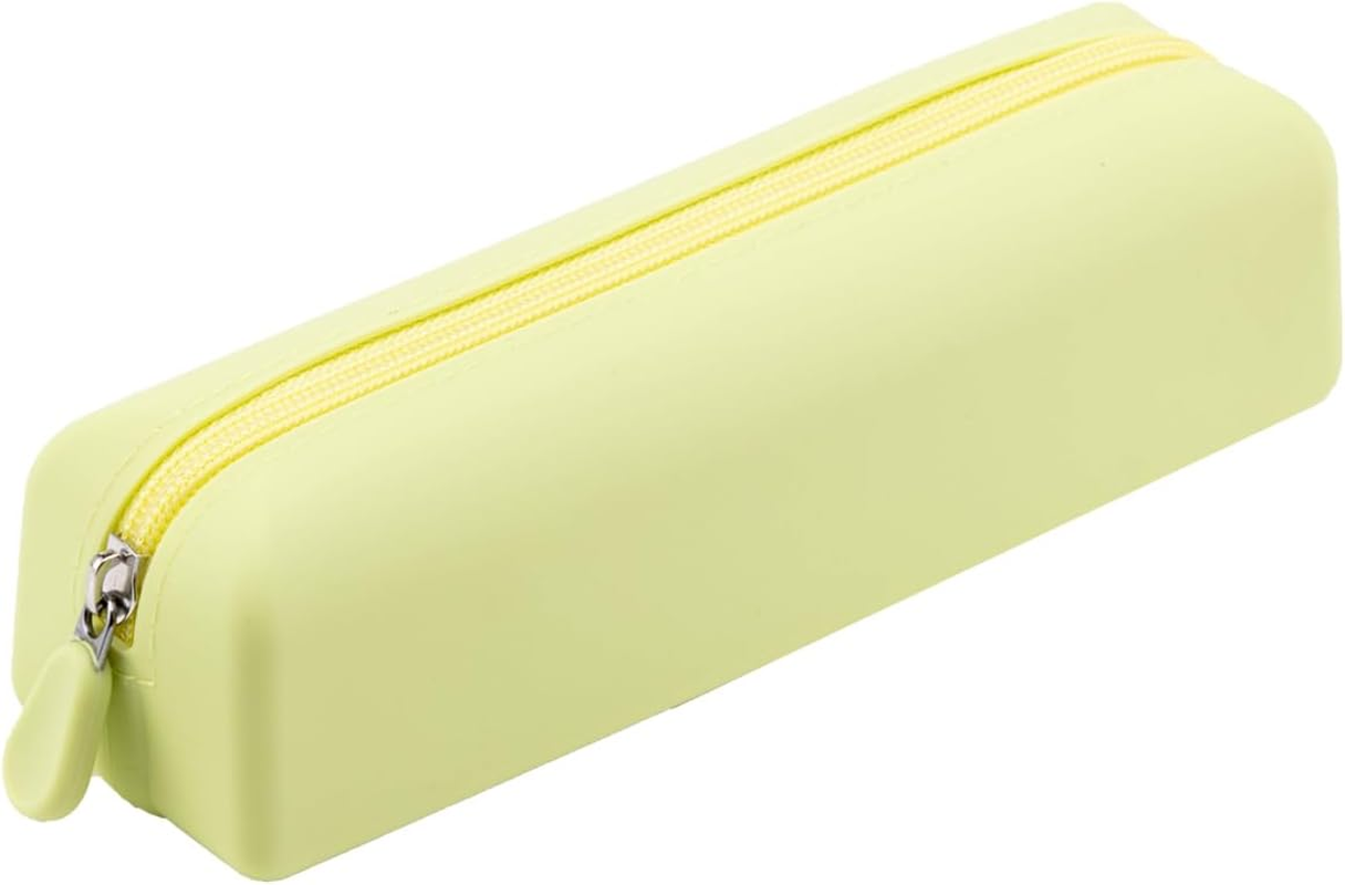 DDPOND Cute Silicone Makeup Brush Holder, Soft Portable Cosmetic Brush Bag with Zipper, Travel Makeup Brush Case(01Lightpink)